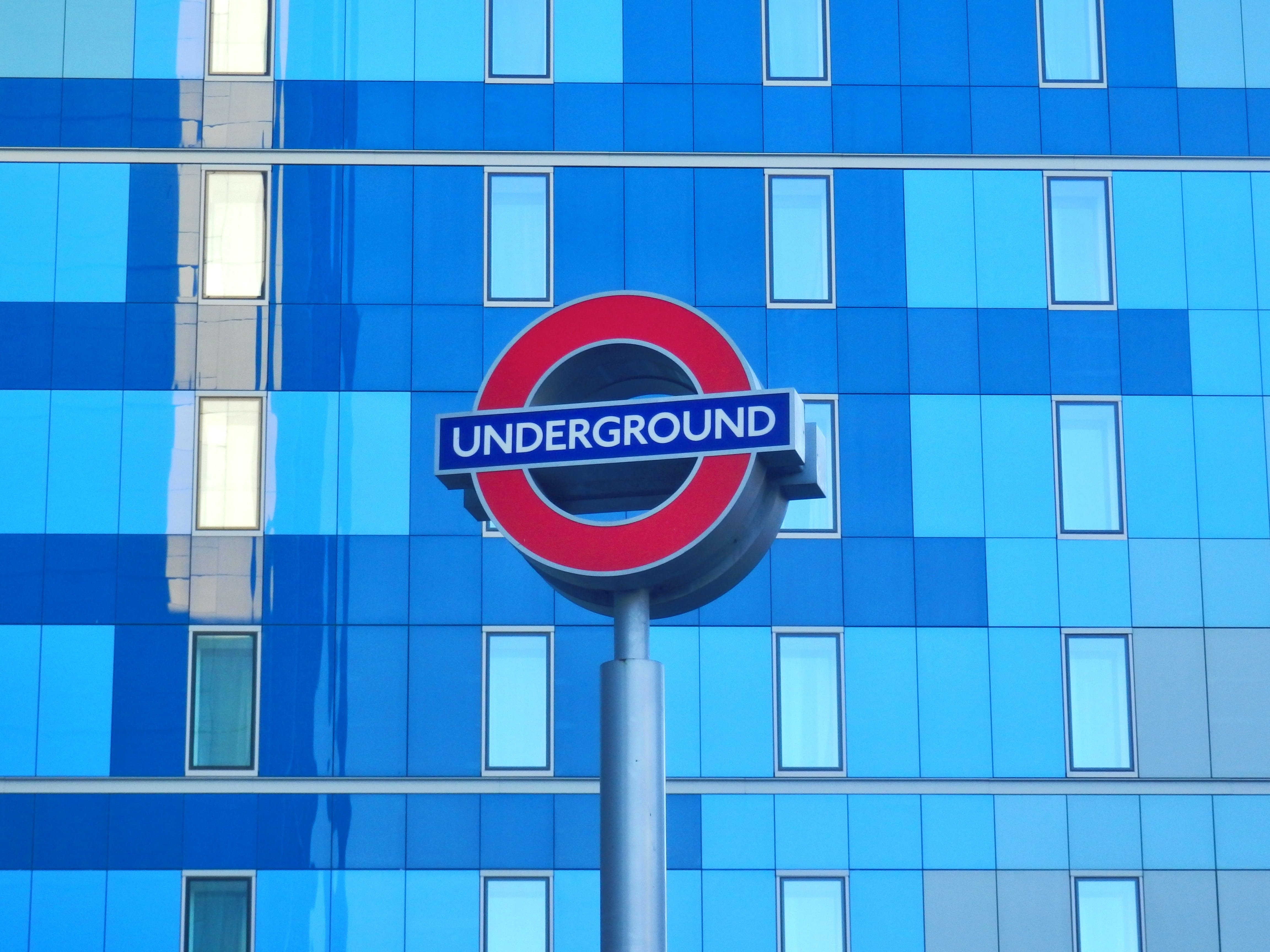 public, train, english, british, hospital, 4K, london, healthcare and medicine, cityscape, Underground, subway, famous, low angle view, England, no people, HD Wallpaper