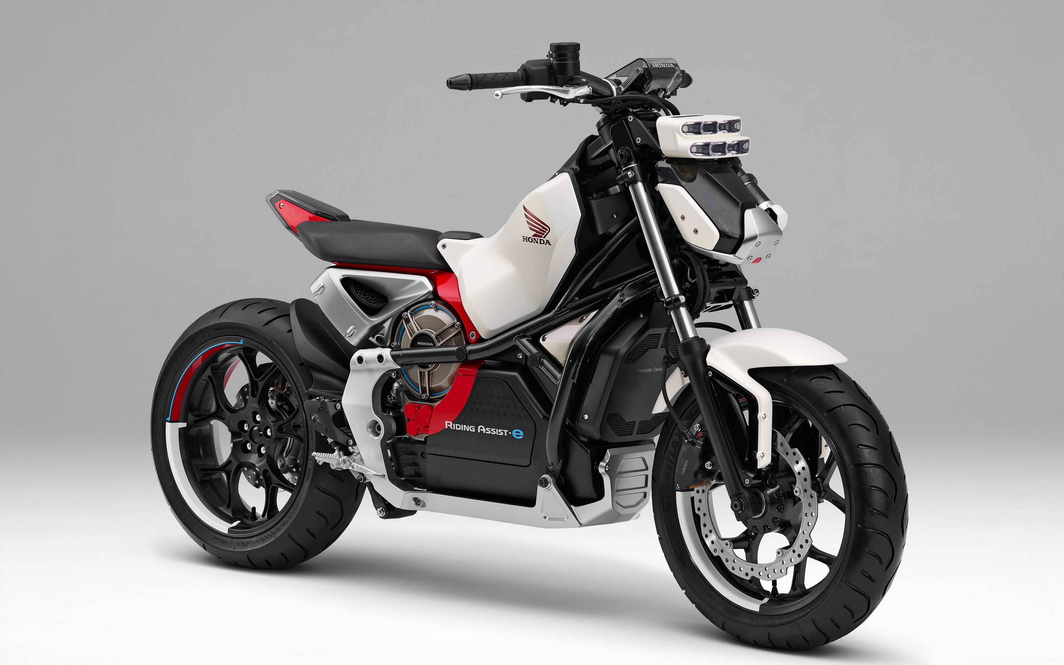 metal, New, 2K, gray, wheel, e, studio shot, Riding, land vehicle, indoors, single object, 2018, Honda, motorcycle, gray background, side view, mode of transportation, HD Wallpaper