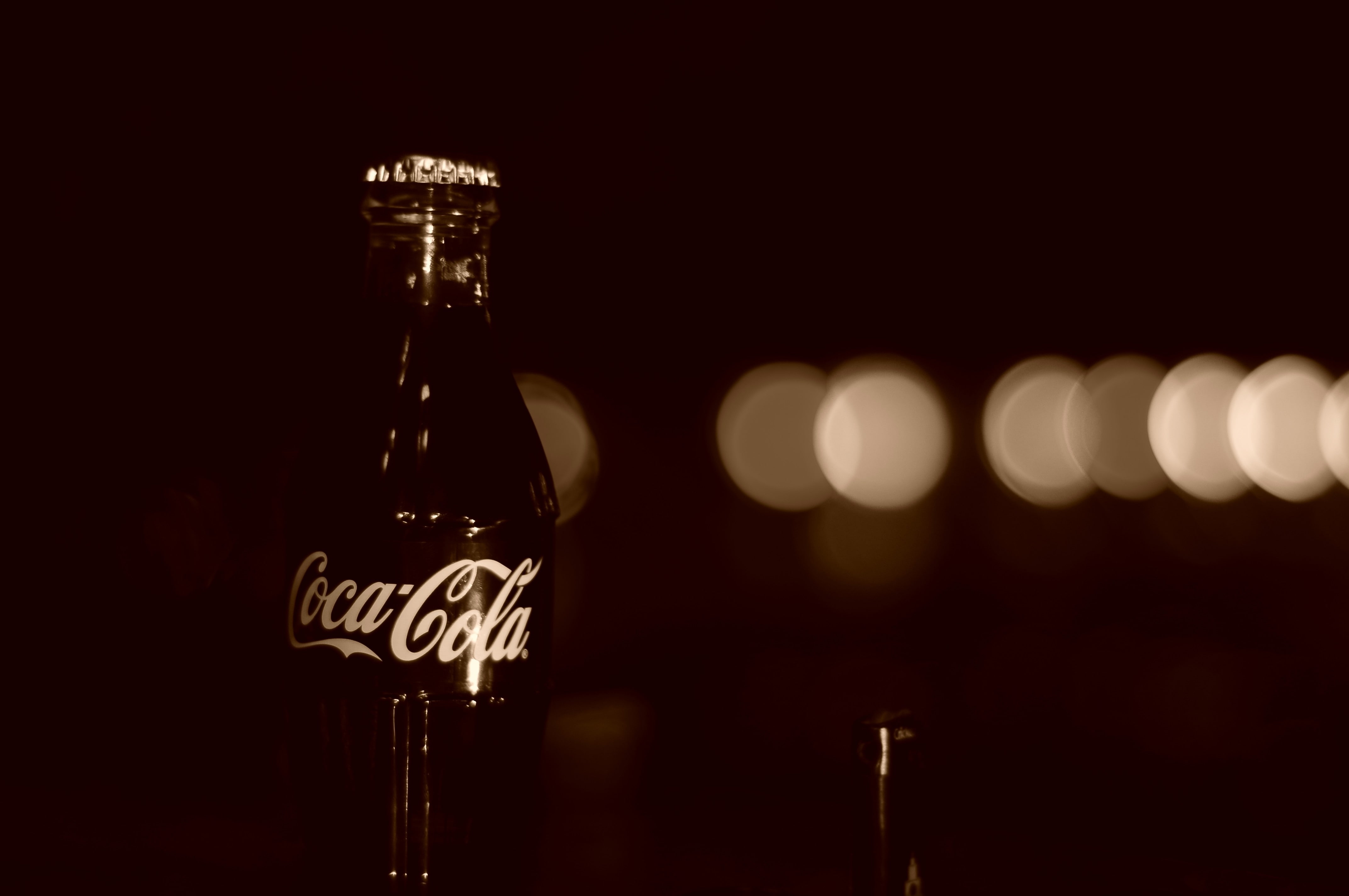 hd, minimalistic, artistic, field, art, depth, 4K, cocacola, HD Wallpaper