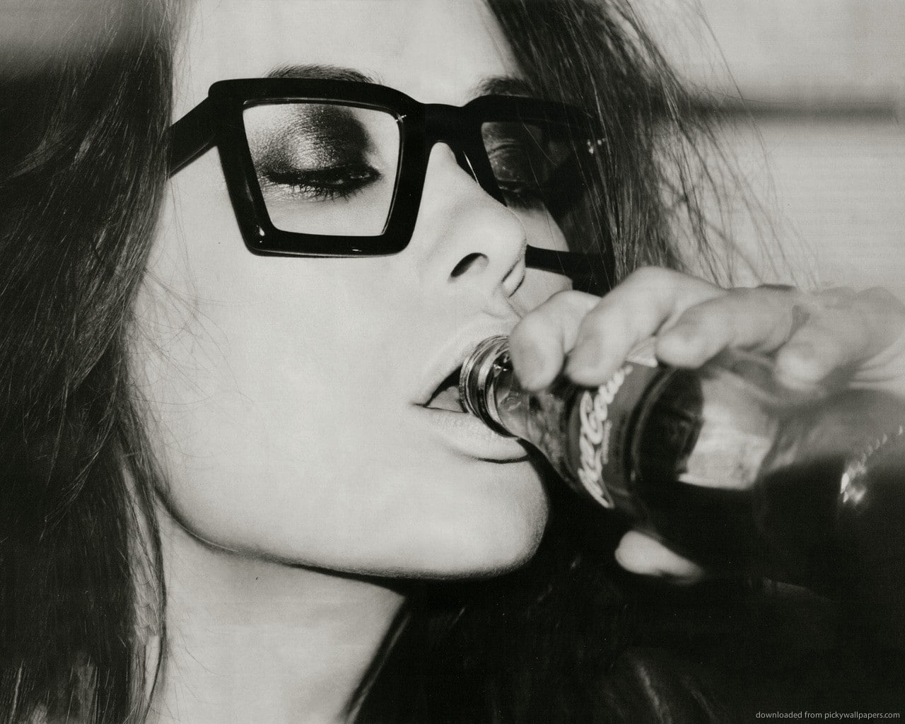 people, glasses, 720P, hd, art, monochrome, drinking, cocacola, women, Coca-Cola, HD Wallpaper