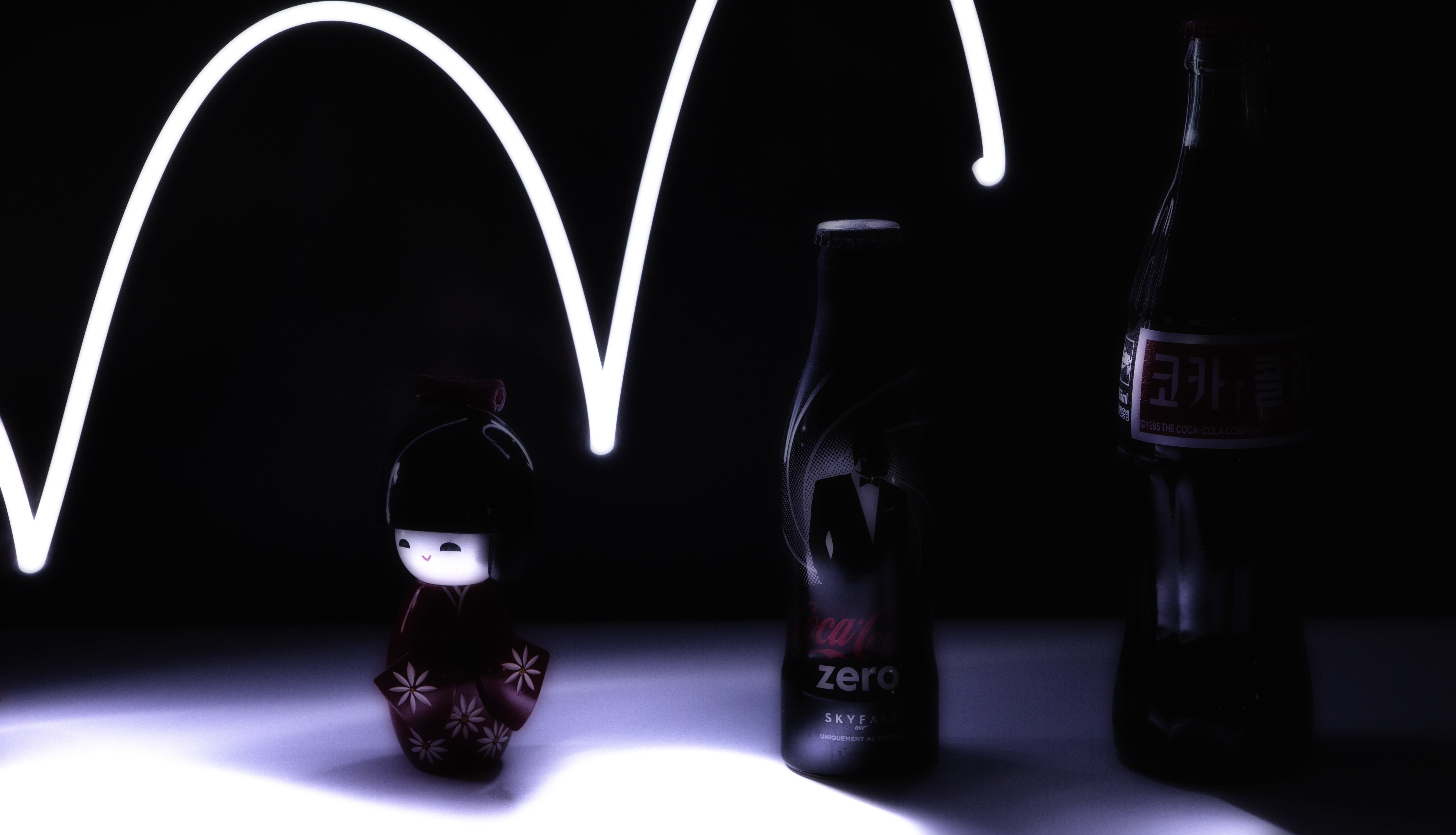 dark, businessman, indoors, zero, coke, adult, business, business person, Coca-Cola, leather, human body part, bottles, light painting, fashion, women, HD Wallpaper