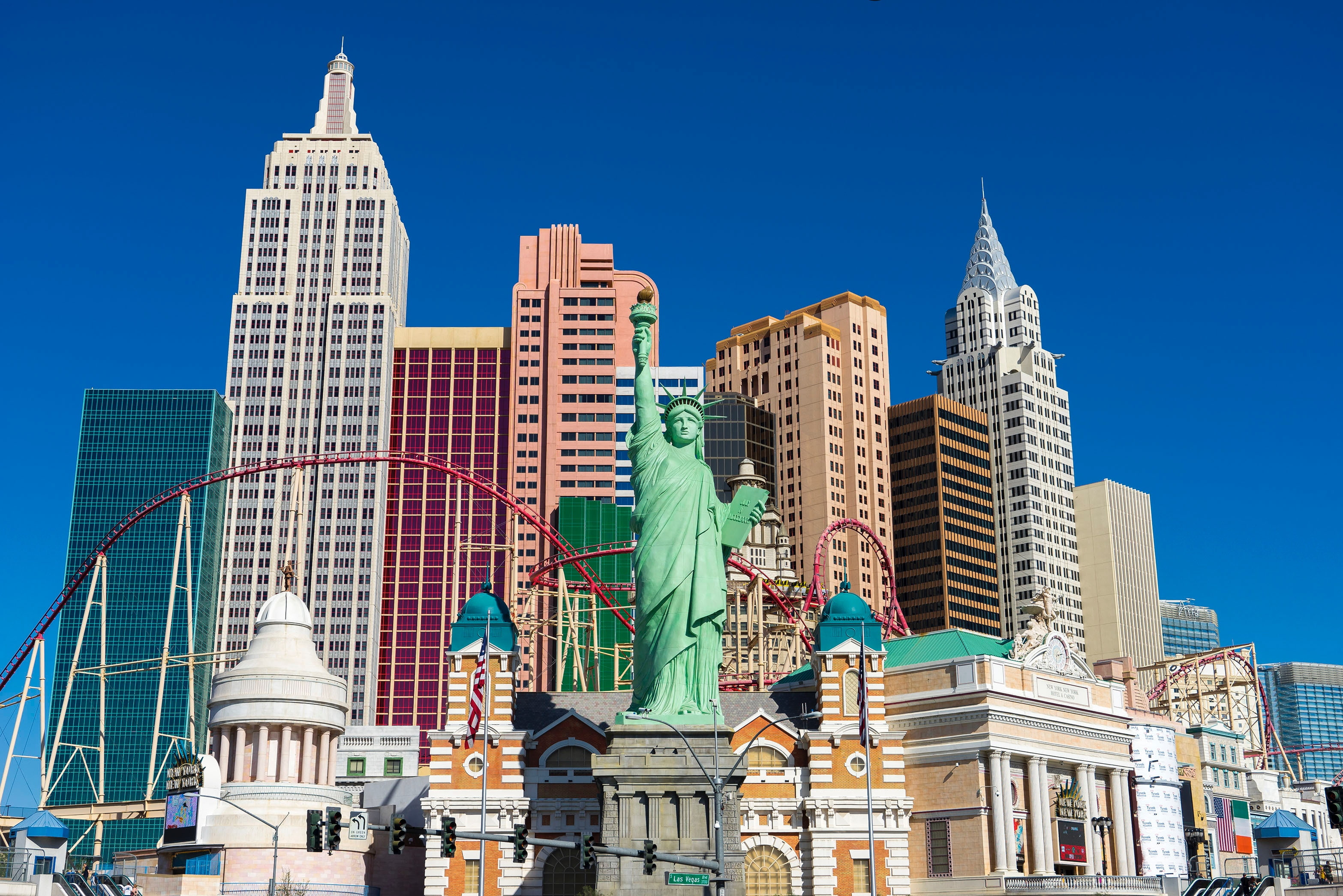 2K, financial district, nature, building exterior, skyscraper, tower, Las Vegas, no people, tourism, spire, sky, tall - high, travel, city, modern, office, HD Wallpaper