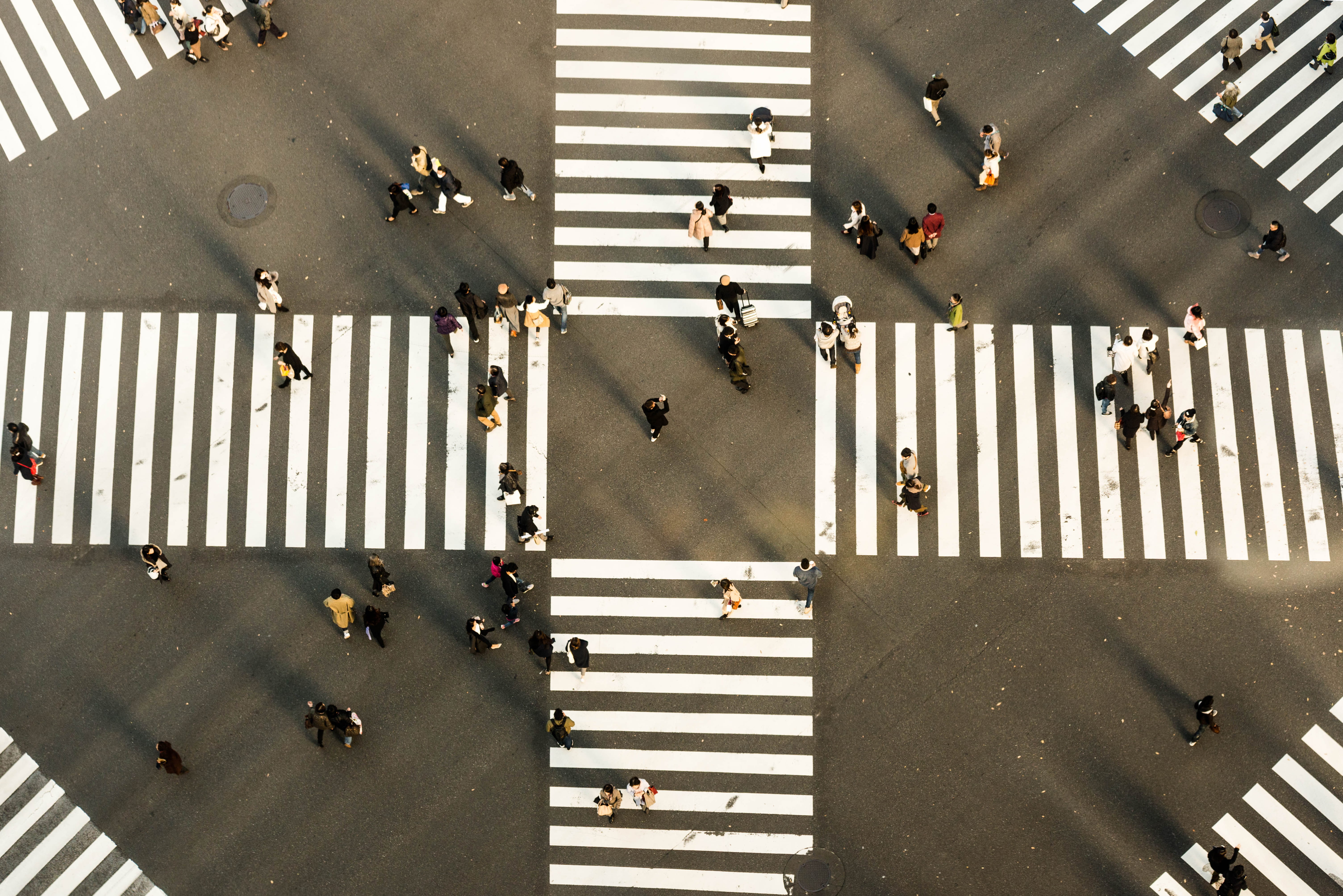 street, 5K, transportation, real people, cross, large group of people, walking, lifestyles, s, photography, road, crossing, women, men, high angle view, HD Wallpaper