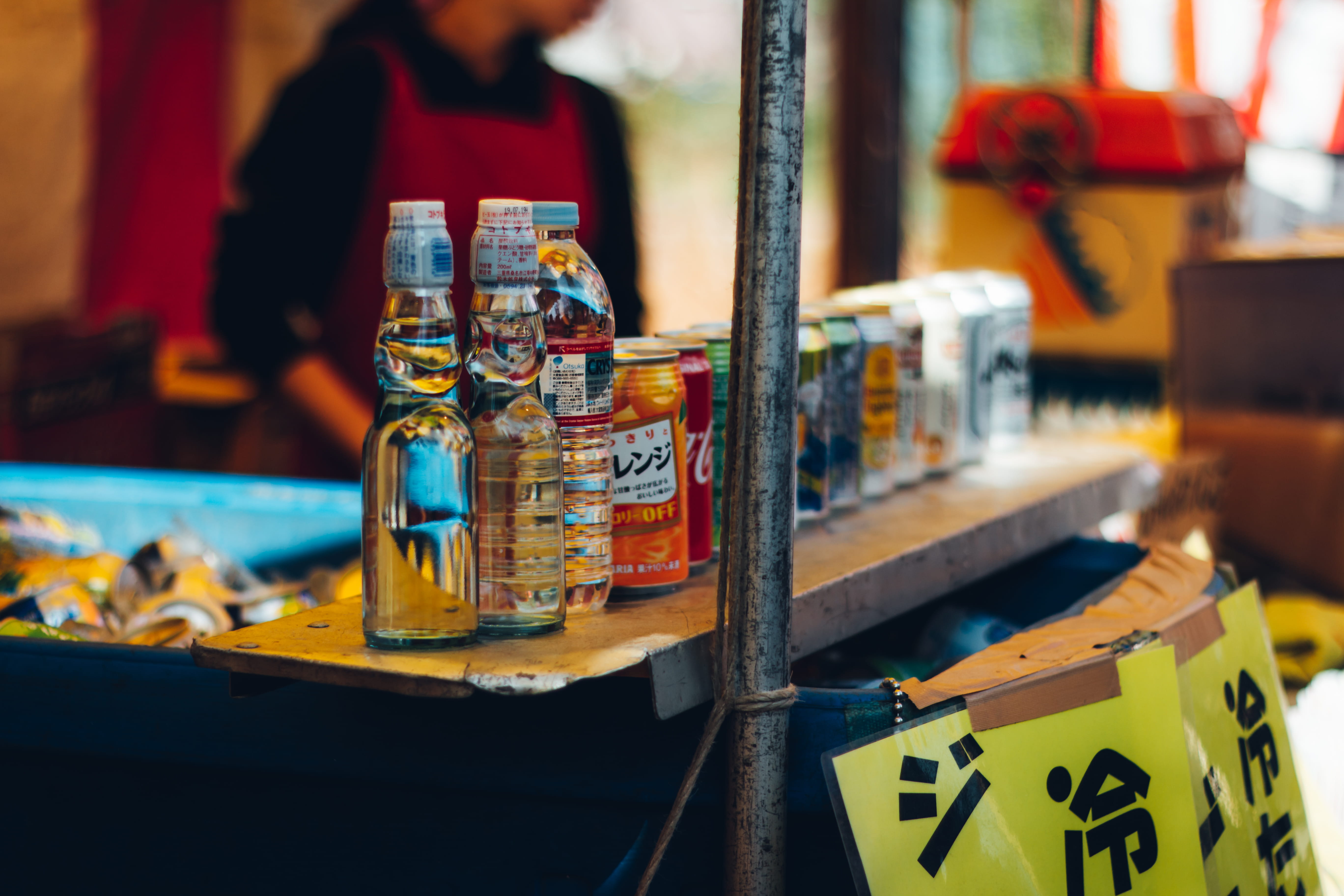real people, japan, incidental people, ラムネ, still life, beverage, 2 uenokoen, food and drink, human, 夏, selective focus, choice, tin, 夏祭り, beer, ktpics, HD Wallpaper