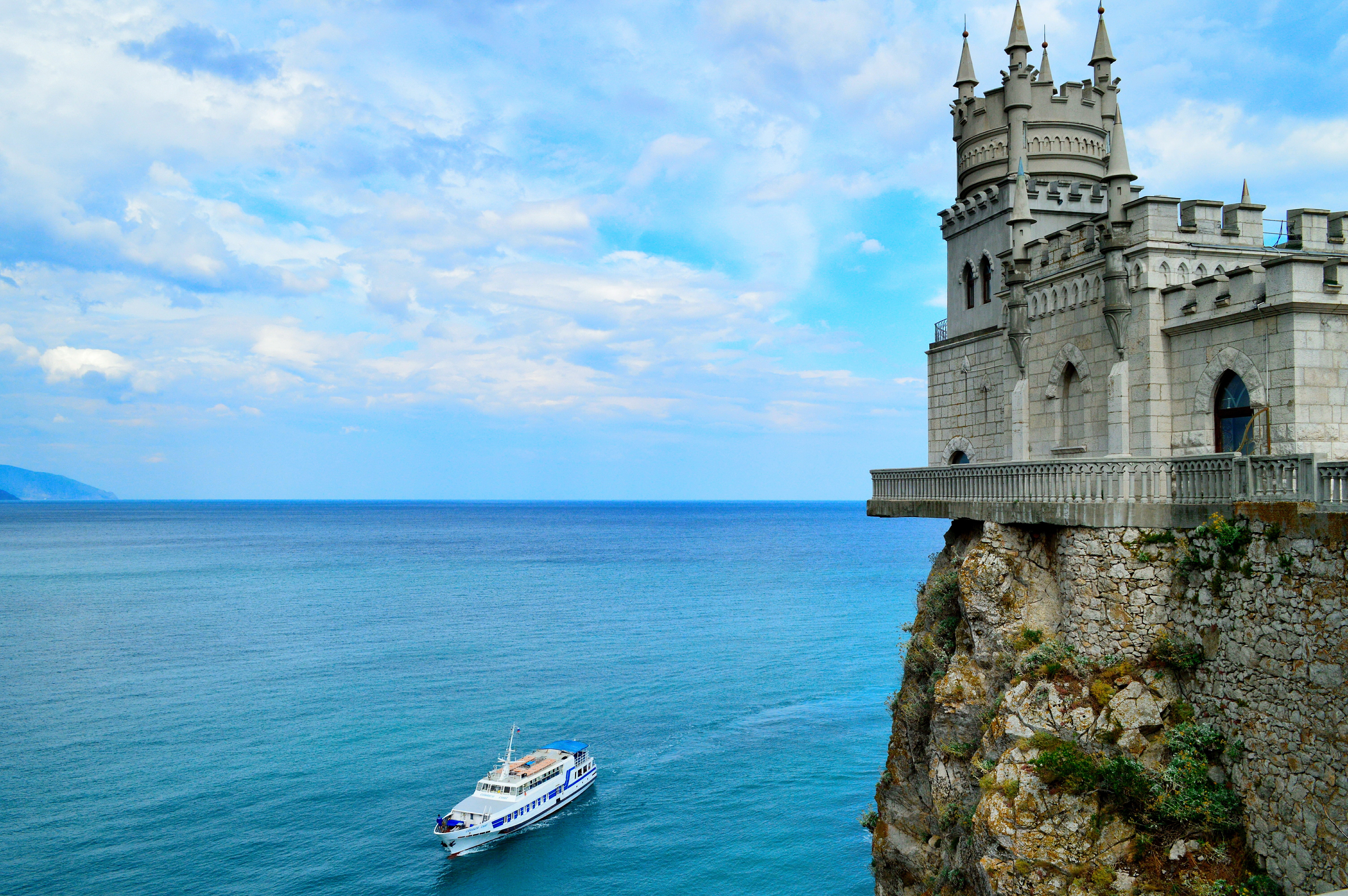 blue, horizon, built structure, water, castle, sea, nautical Vessel, mode of transportation, europe, outdoors, building, travel, cultures, travel Destinations, HD Wallpaper