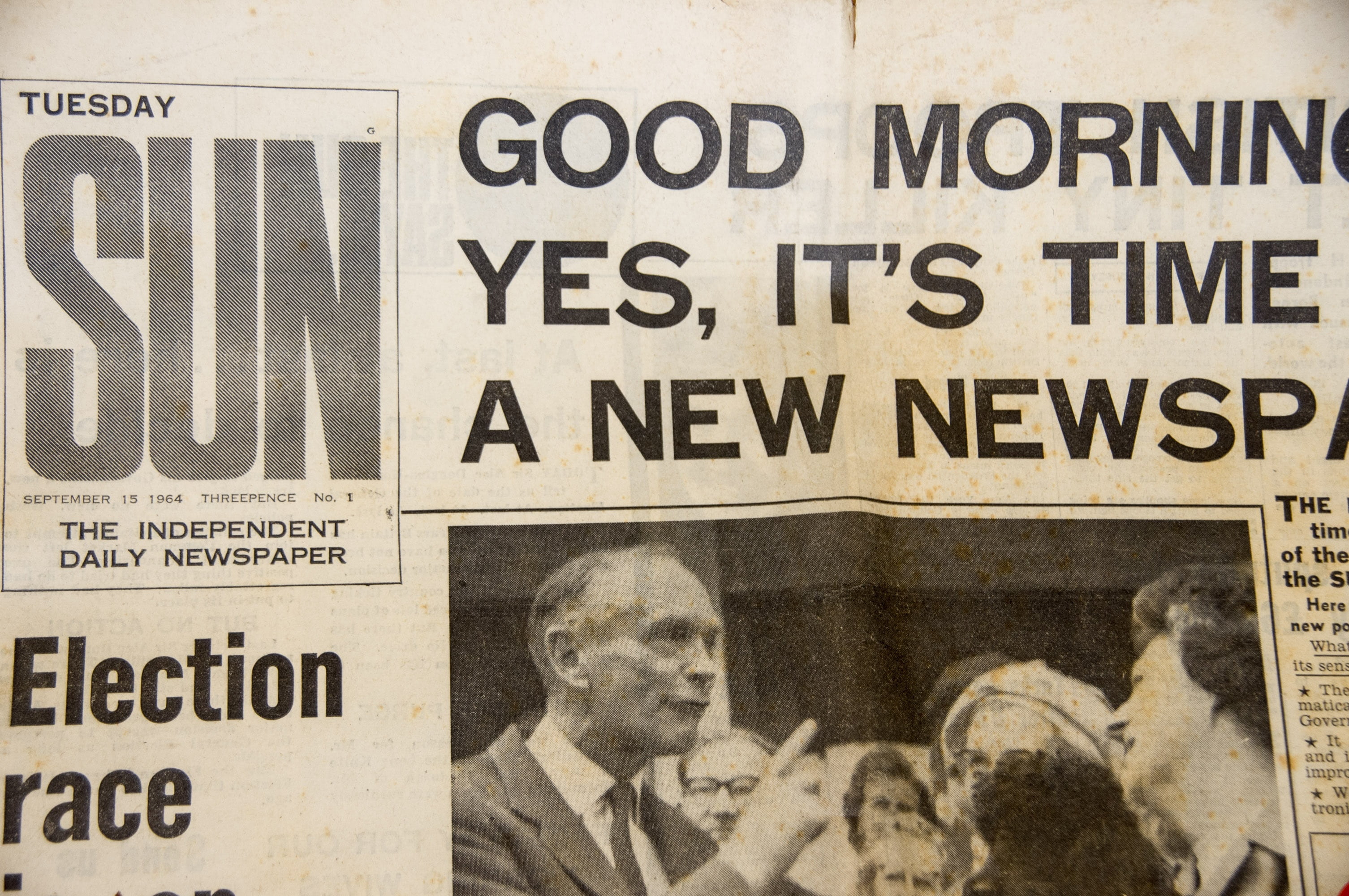 message, print, number, advertisement, the sun, british, male likeness, finance, capital letter, newspaper, 1964, headline, page, history, human representation, HD Wallpaper