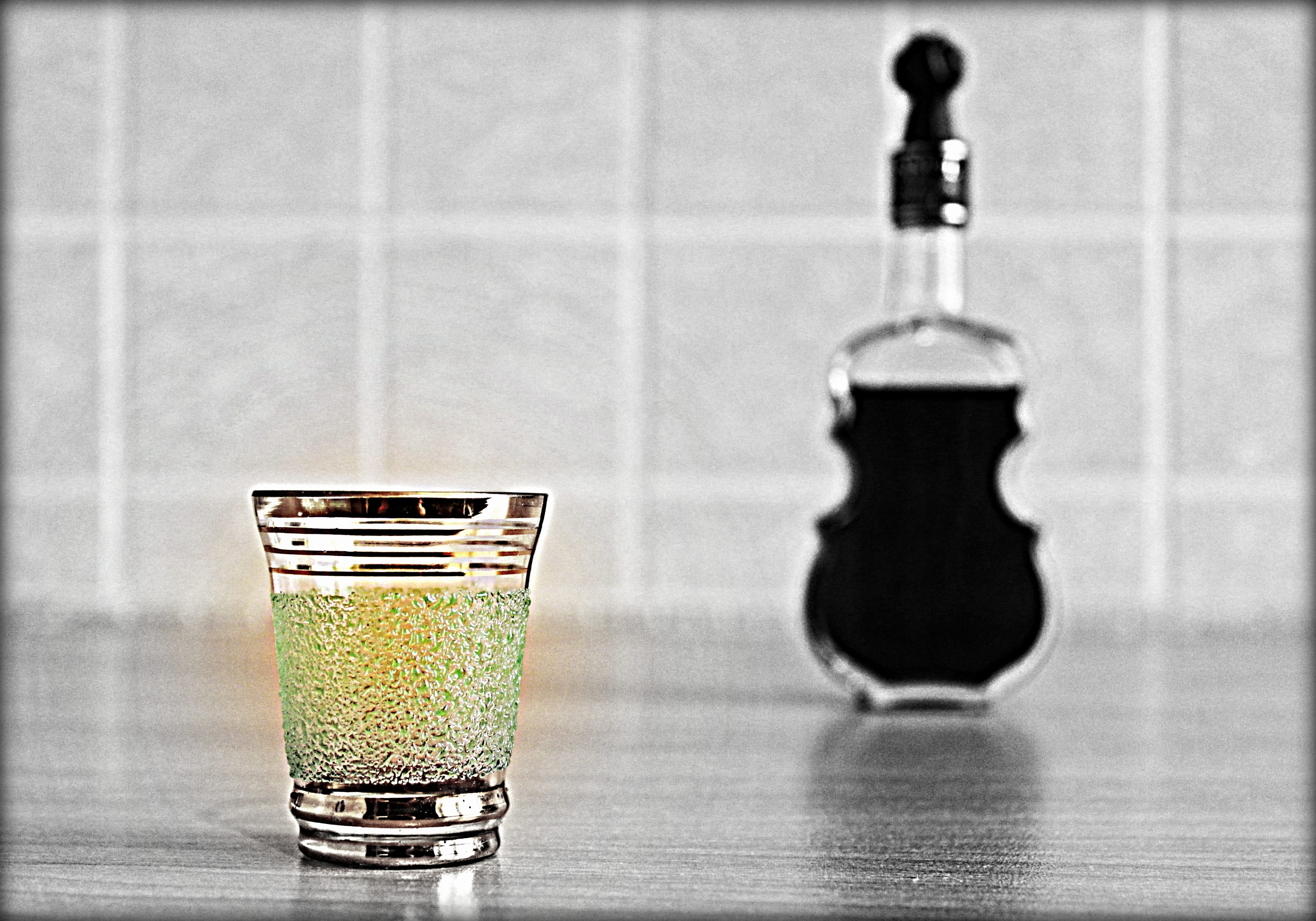 refreshment, 4K, drinking glass, drink, food and drink, bottle, gloomy, table, tosca, binge, food, flooring, household equipment, sorrow, depression, close-up, HD Wallpaper