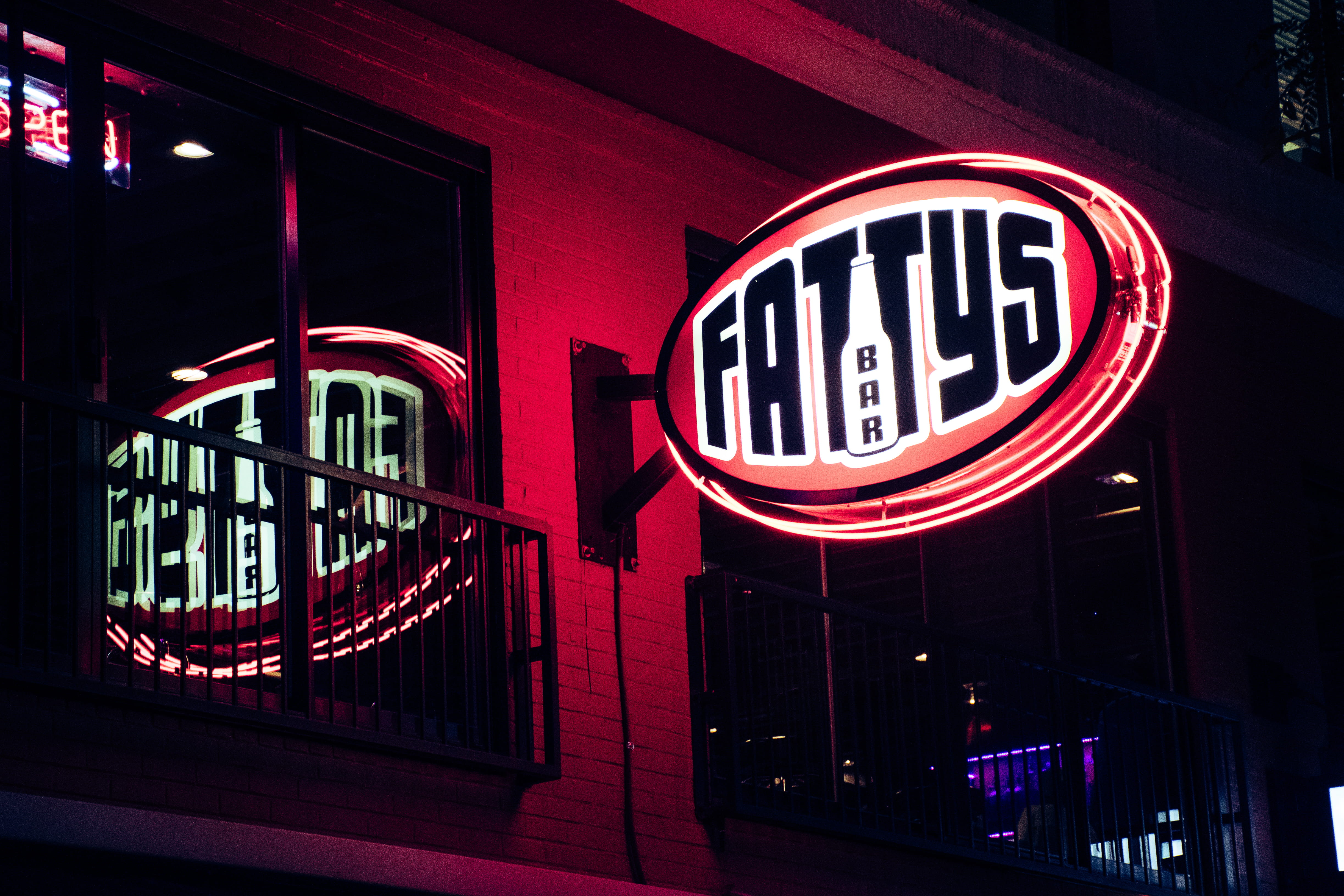 nightlife, neon lights, architecture, 4K, entrance, light, building, building exterior, sign, railing, communication, illuminated, western script, window, HD Wallpaper