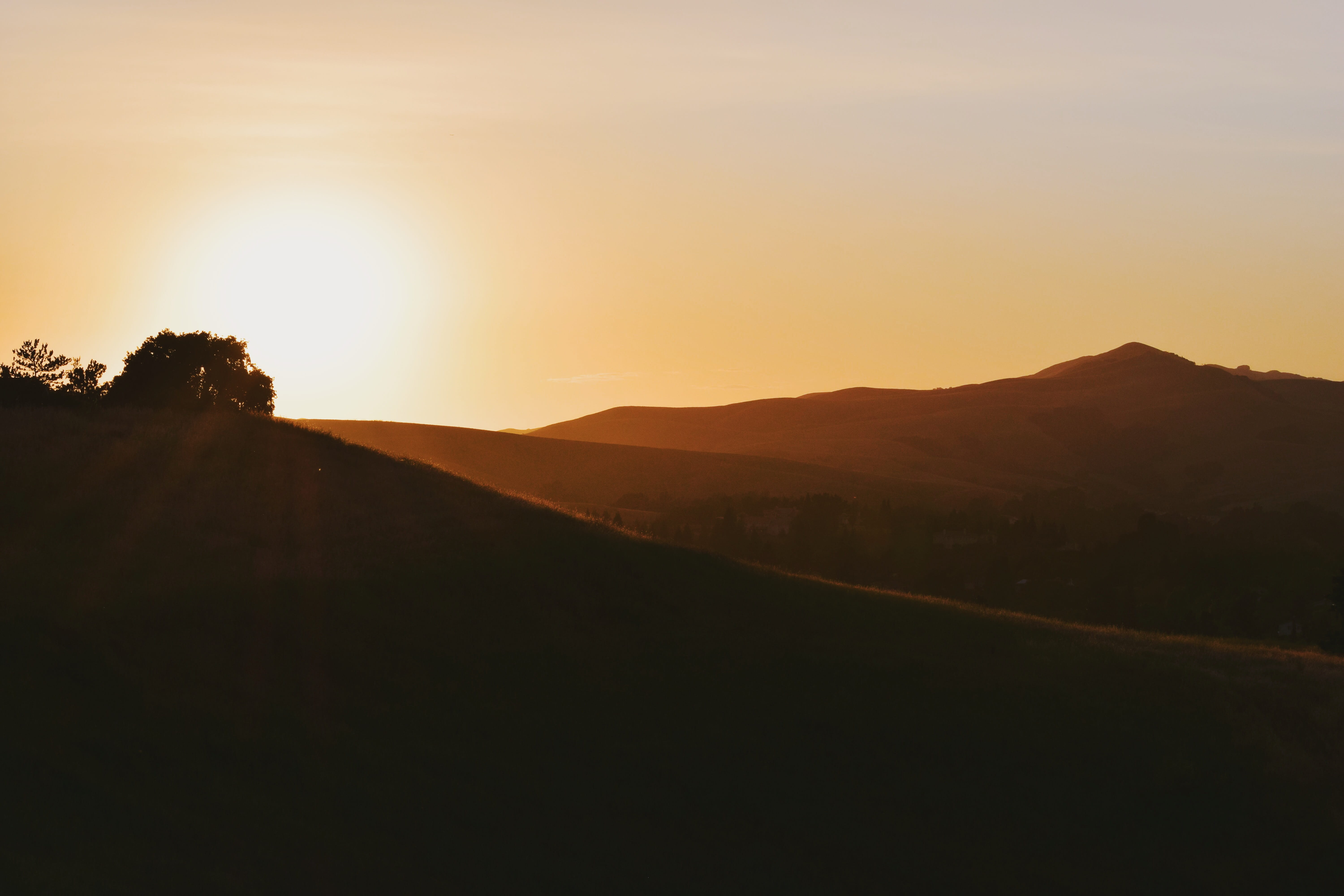 5K, land, environment, mountain, sky, copy space, nature, non-urban scene, tranquility, silhouette, united states, golden, tree, sunrise, idyllic, sunlight, HD Wallpaper