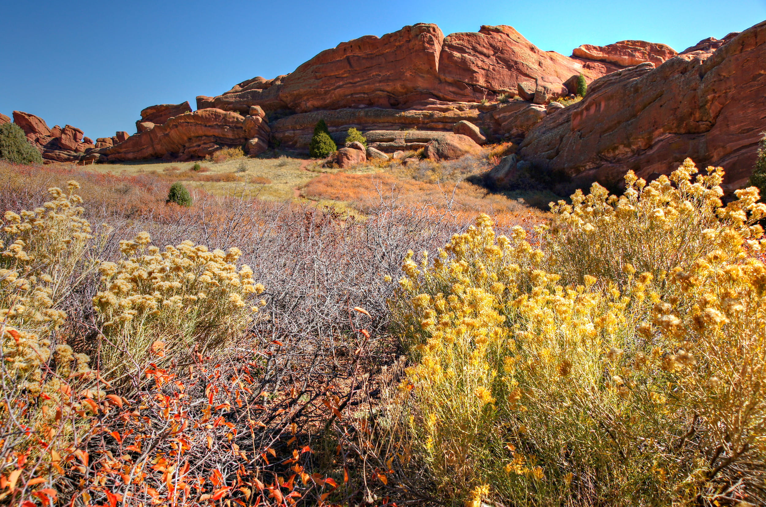 1080P, rock - object, mountain, beauty in nature, amphitheater, eroded, arid climate, sunshine, bright, trading post, park, keywords red, sunny, afternoon, HD Wallpaper