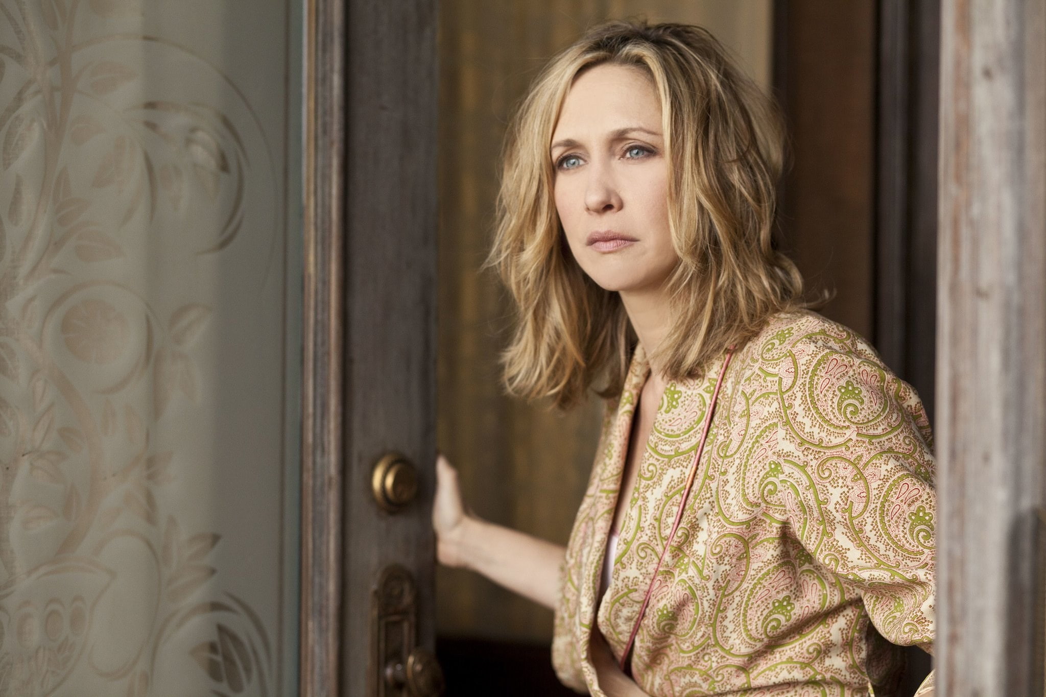 portrait, standing, one person, women, indoors, hair, door, hairstyle, blond hair, waist up, adult, bates motel, beautiful people, contemplation, beautiful woman, HD Wallpaper
