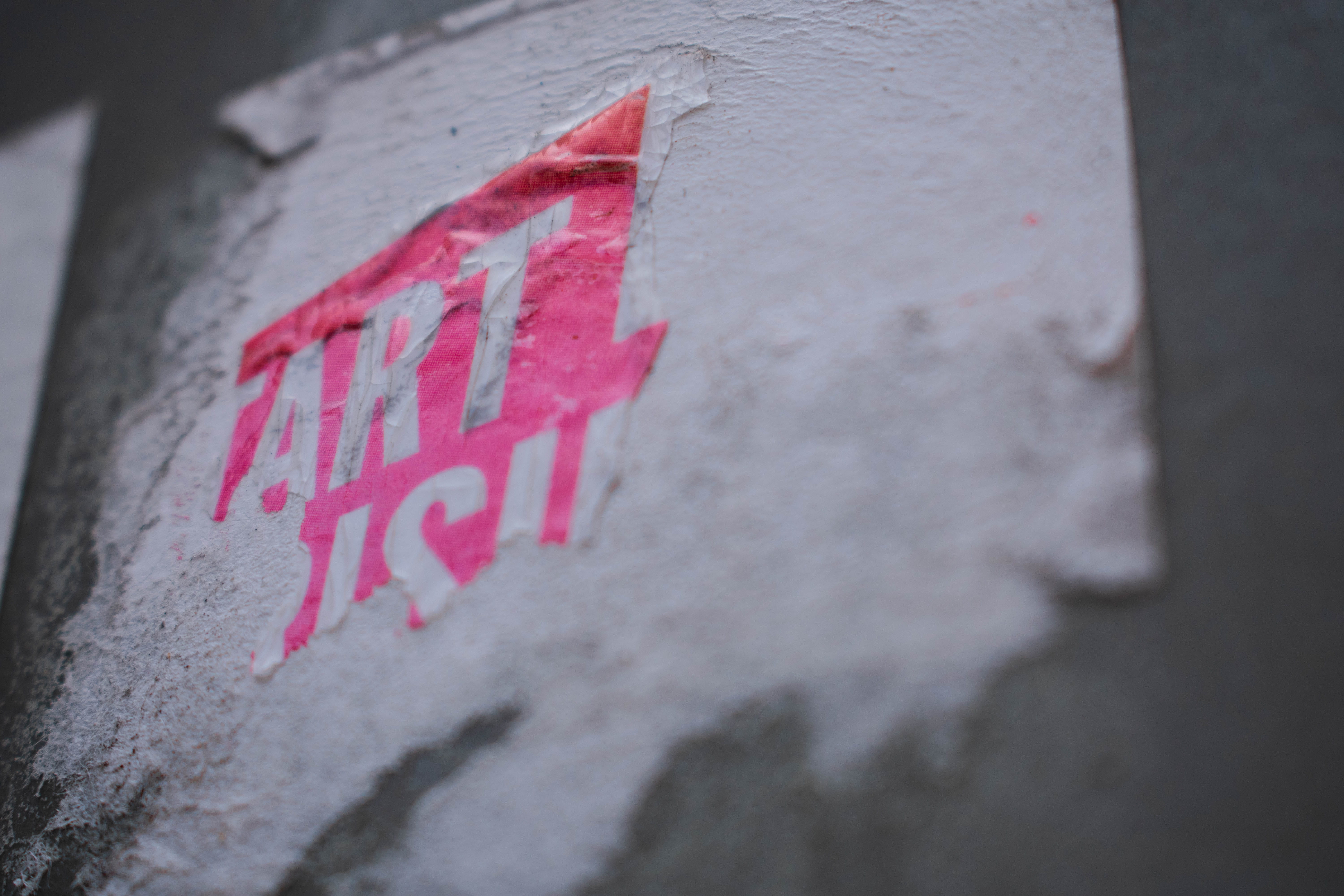 aggression, art, information sign, tired, day, background, city, photography, sign, worn, outdoors, hd background, message, red, poster, selective focus, HD Wallpaper