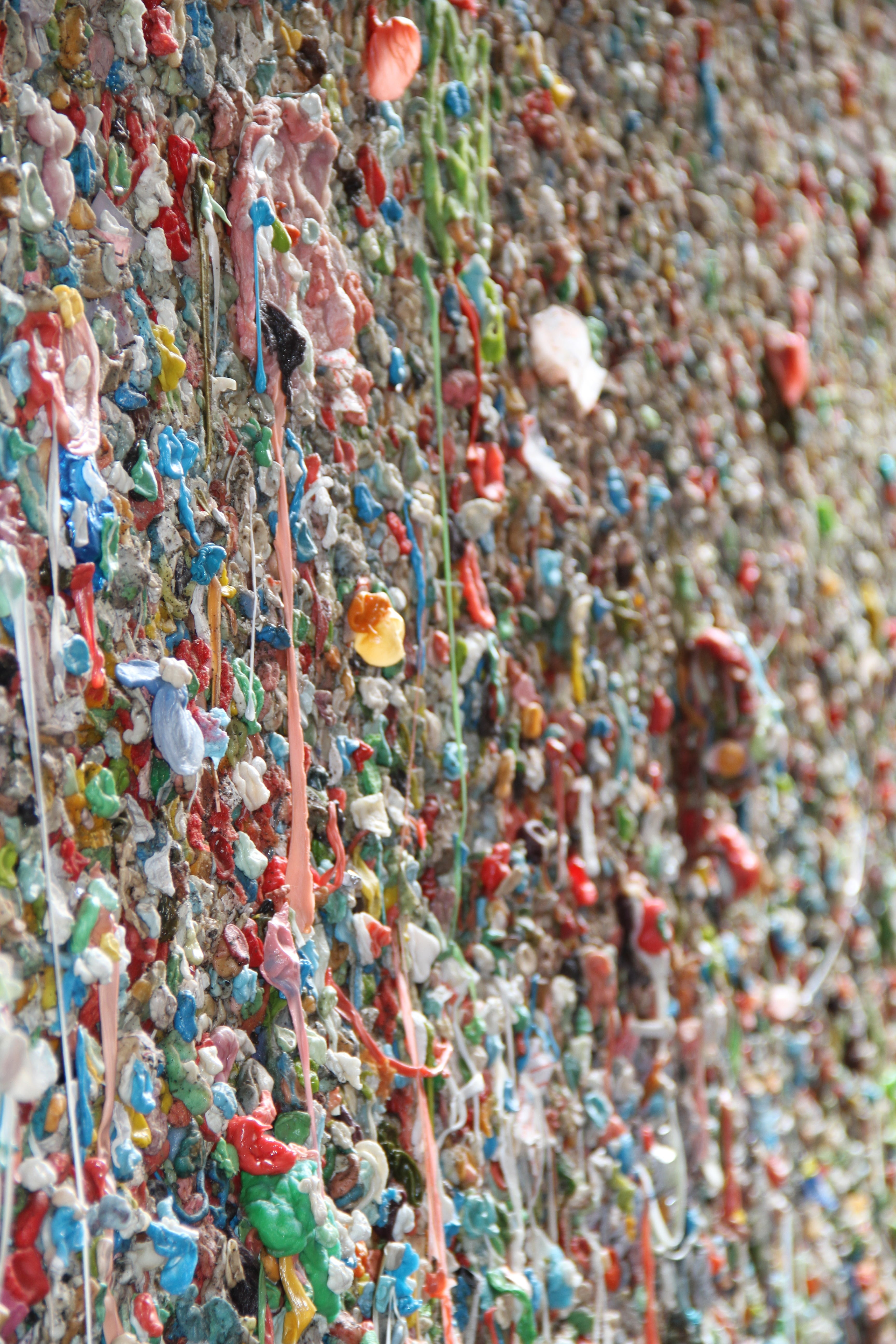 graffiti, chewing gum, glued, recycling center, bricked, dirty, wall, wall - building feature, trapped, bubble gum, close-up, abundance, hanging, outdoors, Phone HD Wallpaper