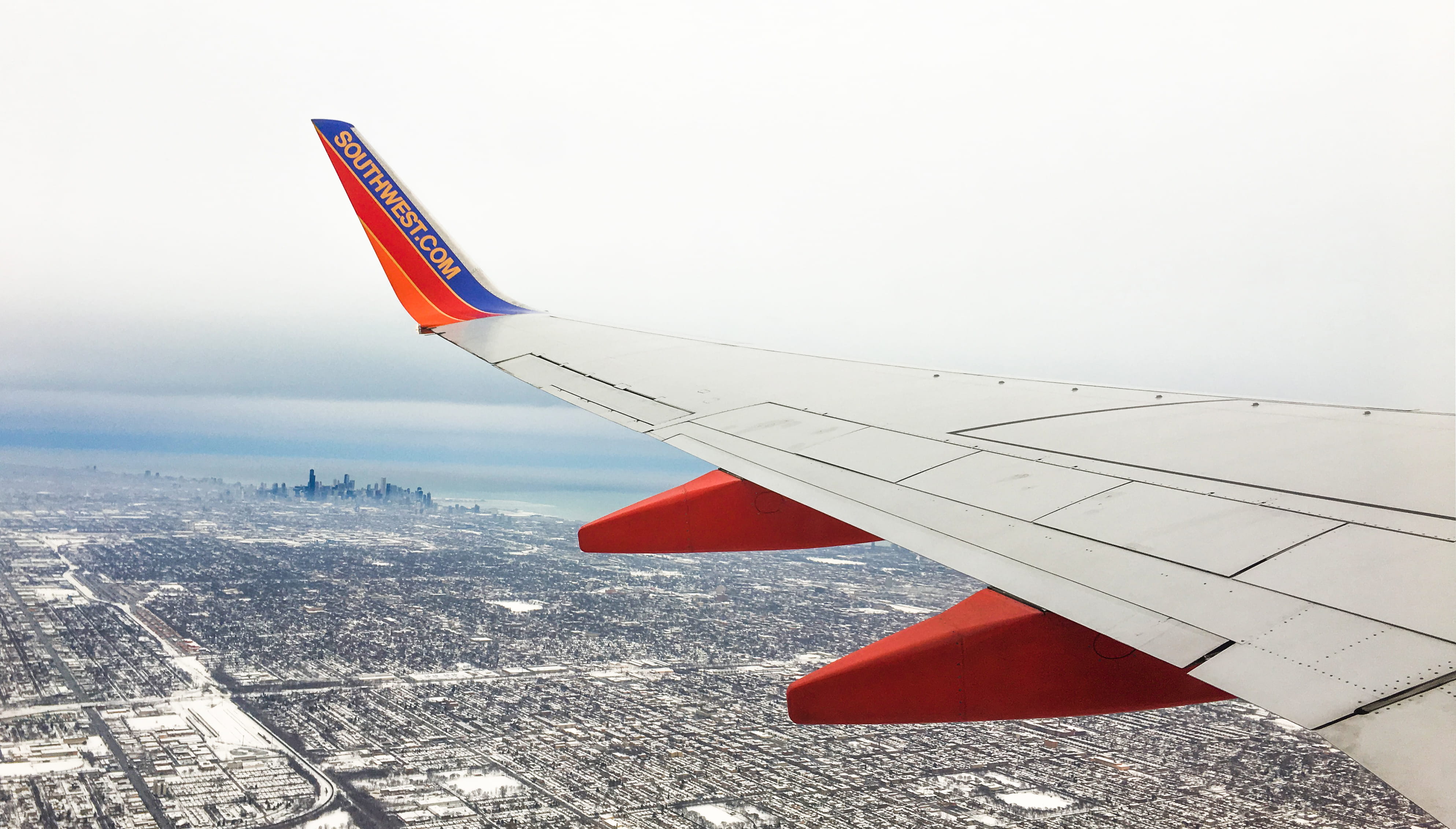 air, flight, promo, chicago, clouds, travel, building exterior, nature, no people, city, outdoors, journey, mid-air, air vehicle, cityscape, red, 4K, plane, HD Wallpaper
