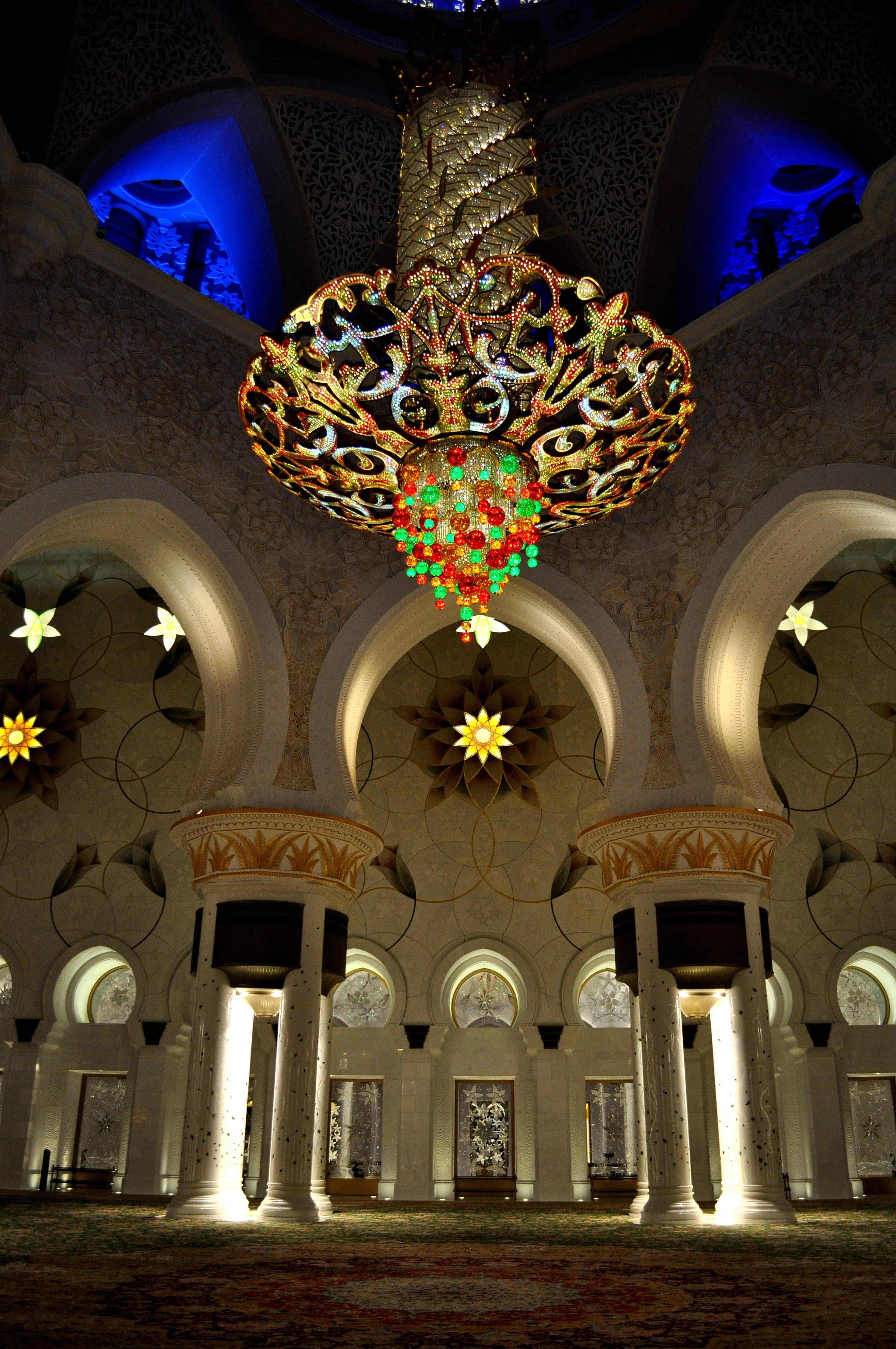 built structure, architectural column, ceiling, religion, mosque, emirates, architecture, lighting equipment, building exterior, illuminated, 4K, low angle view, Phone HD Wallpaper