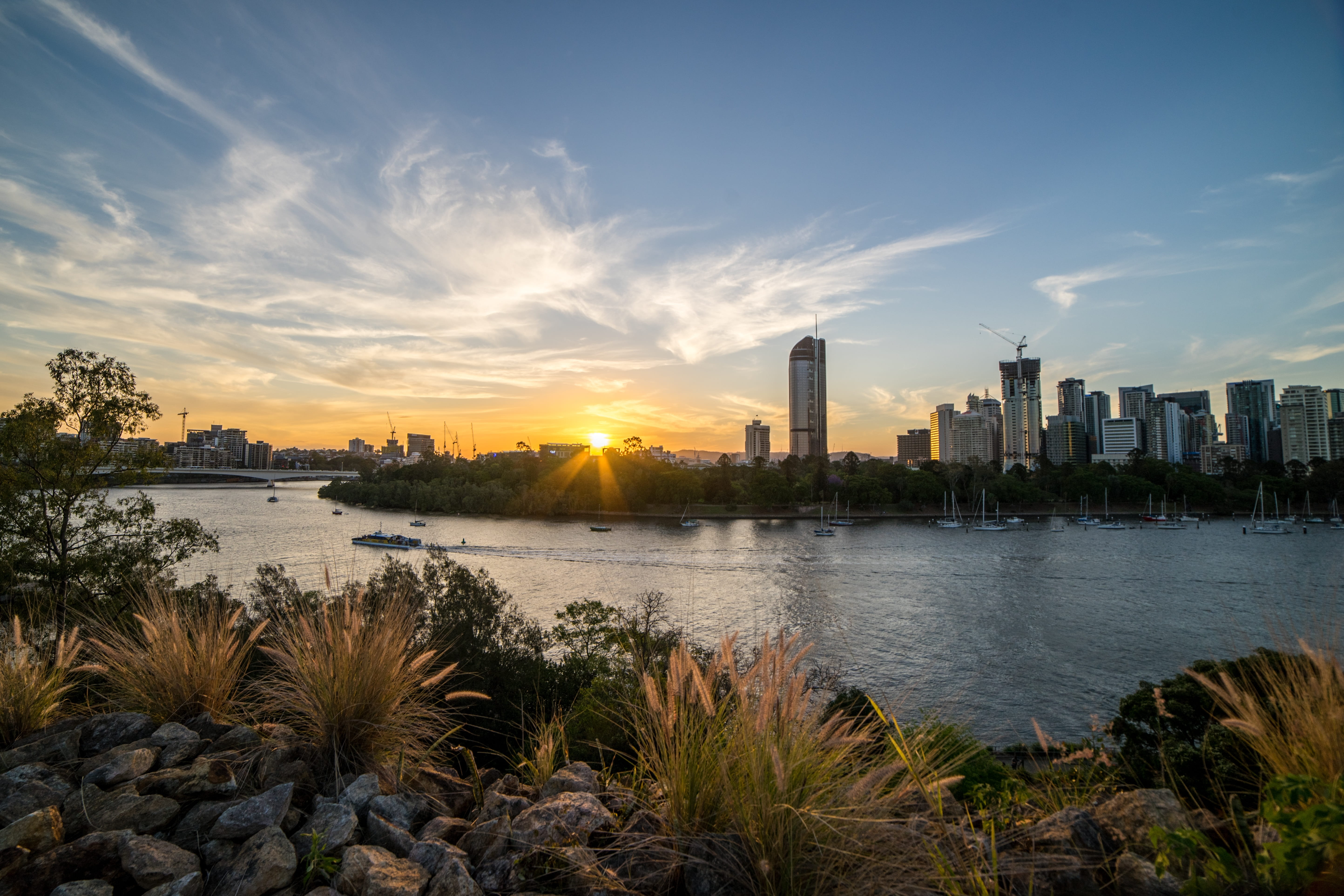 australia, cloud - sky, outdoors, no people, nature, brisbane, sky, skyscraper, beauty in nature, built structure, urban skyline, city, building exterior, HD Wallpaper