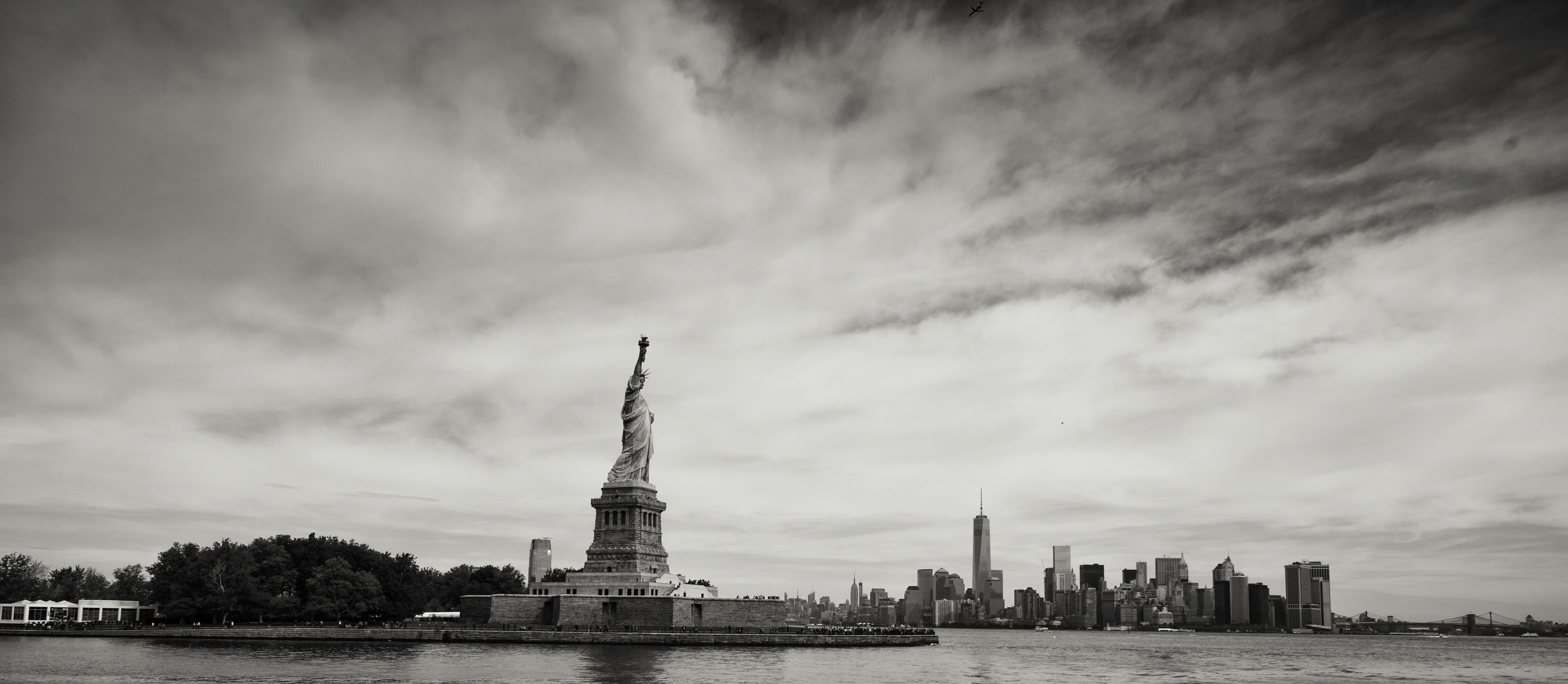 nyc, architecture, travel, black and white, water, travel destinations, tourism, city, cloud - sky, photo, building exterior, cityscape, skyline, buildings, HD Wallpaper