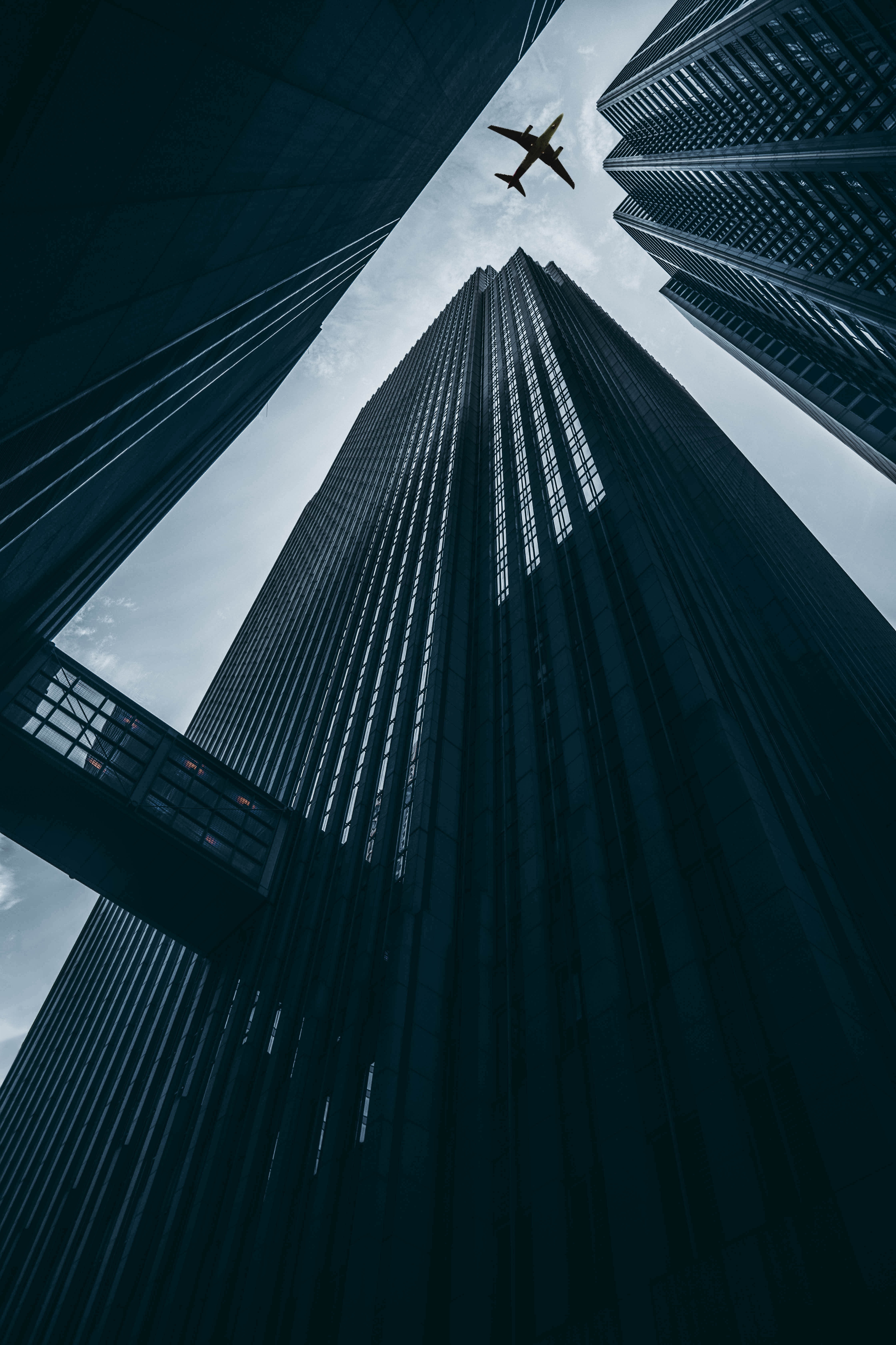 urban Skyline, transportation, nature, futuristic, construction Industry, office building exterior, cloud - Sky, flying, urban Scene, building, skyscraper, Phone HD Wallpaper