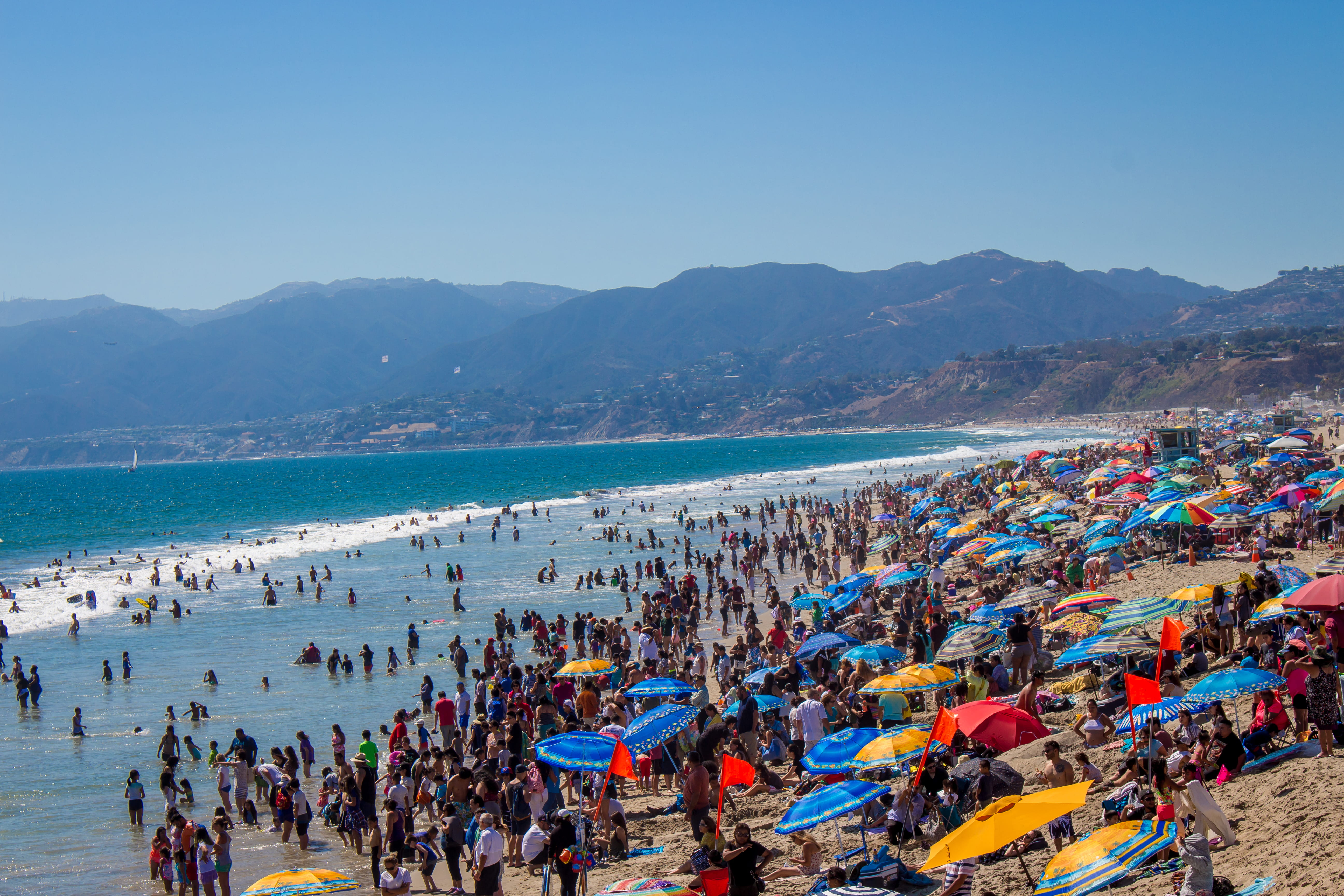 united states, santa monica, sky, day, crowd, outdoors, people, holiday, group of people, los angeles, santa monica pier, crowded, sea, large group of people, HD Wallpaper