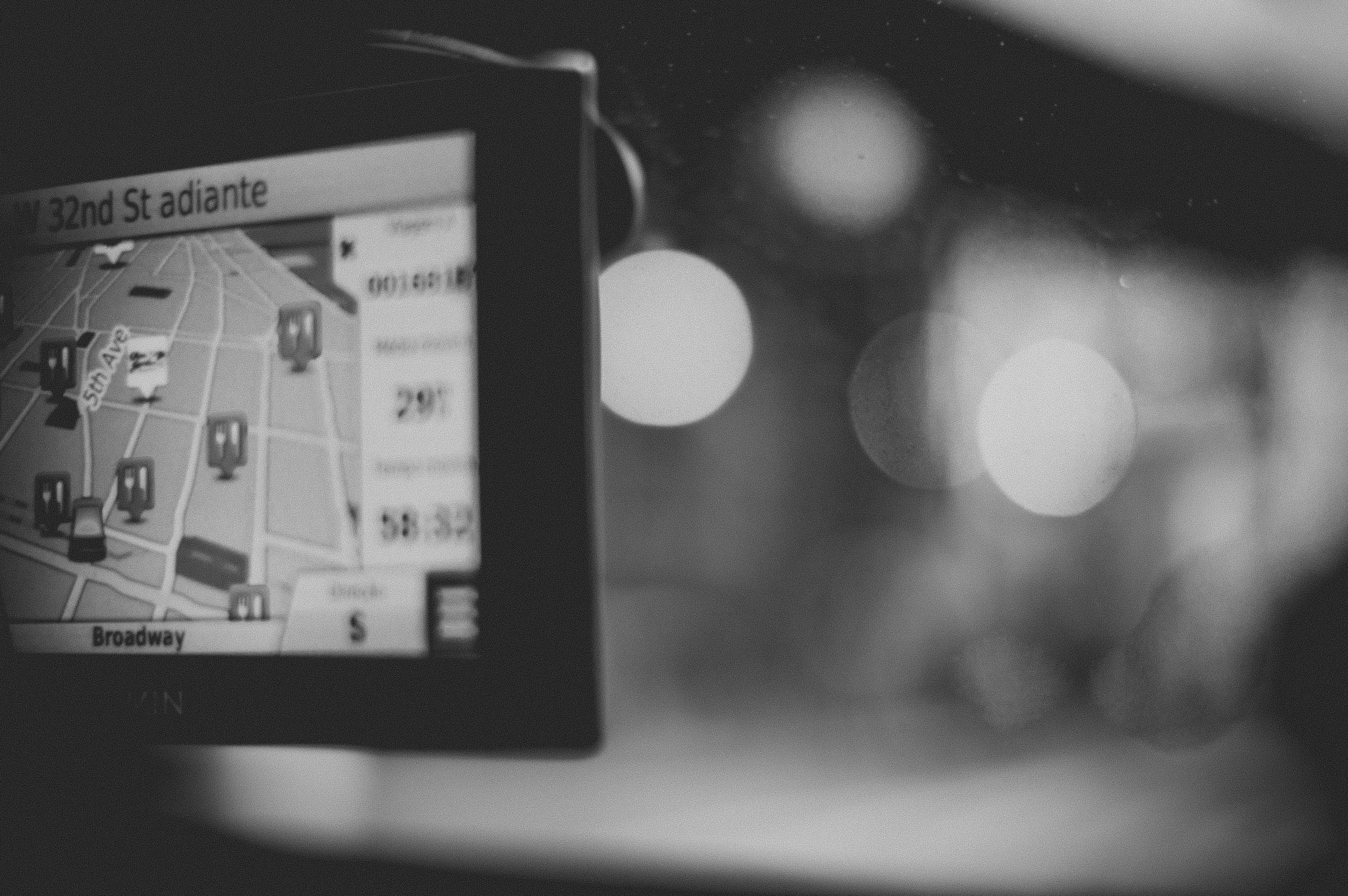 portability, connection, close-up, experience, indoors, focus on foreground, digital tablet, music, steet, navigation, gps, arts culture and entertainment, HD Wallpaper