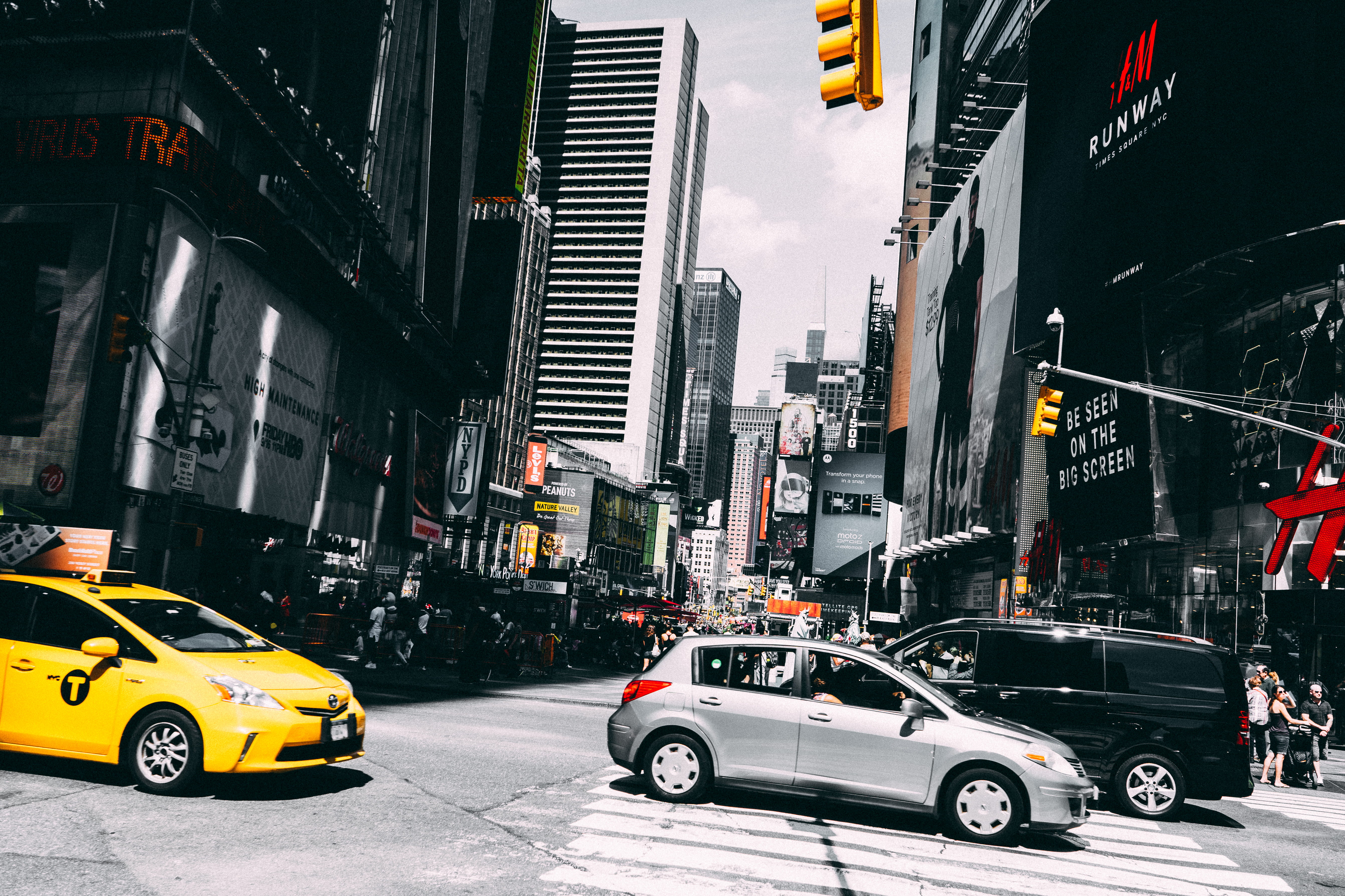 office building exterior, building, mode of transportation, car, motion, nyc, sign, street photography, united states, motor vehicle, building exterior, HD Wallpaper