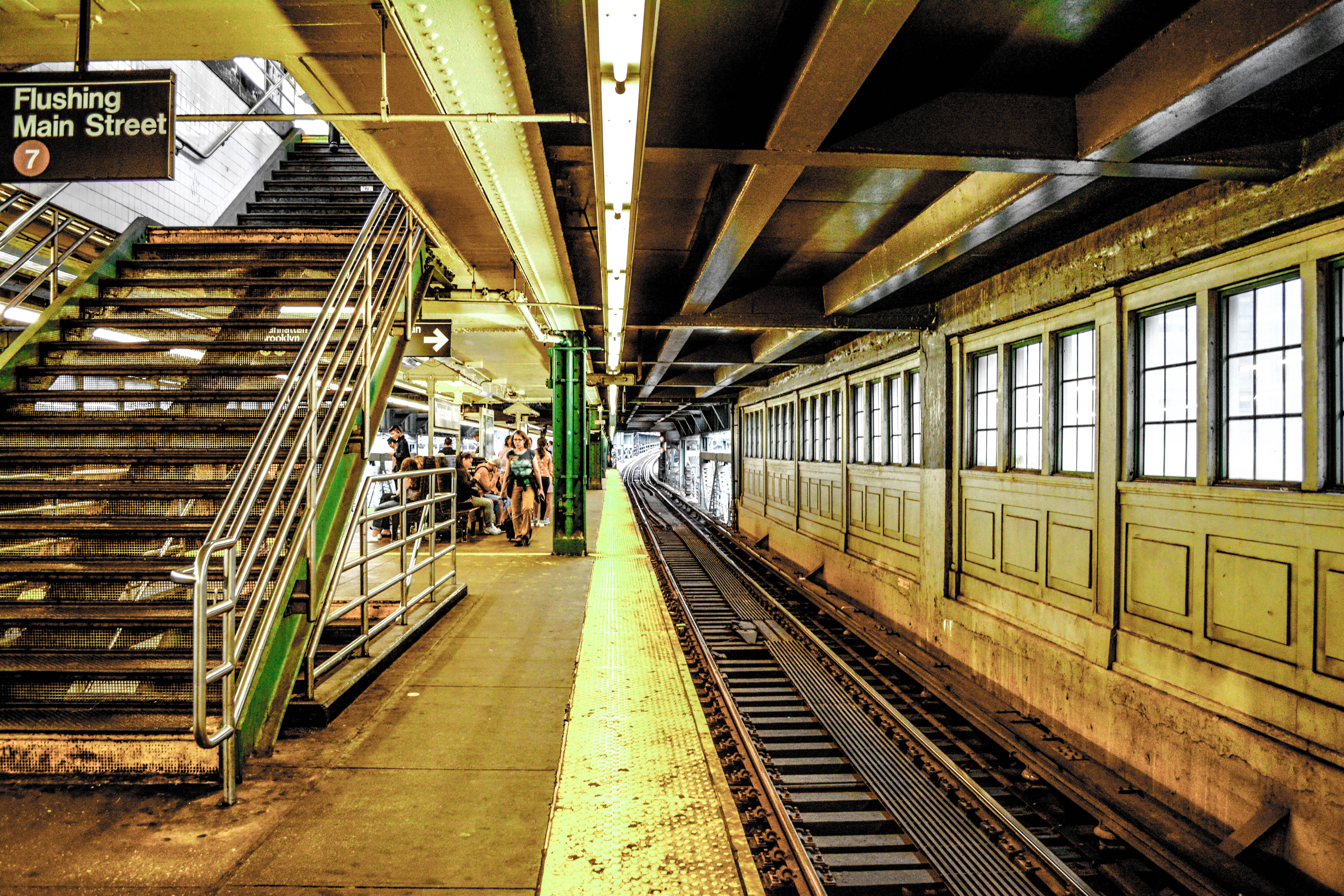 united states, new york, nyc, track, architecture, train, group of people, lifestyles, railroad track, incidental people, 5K, ceiling, travel, waiting, HD Wallpaper
