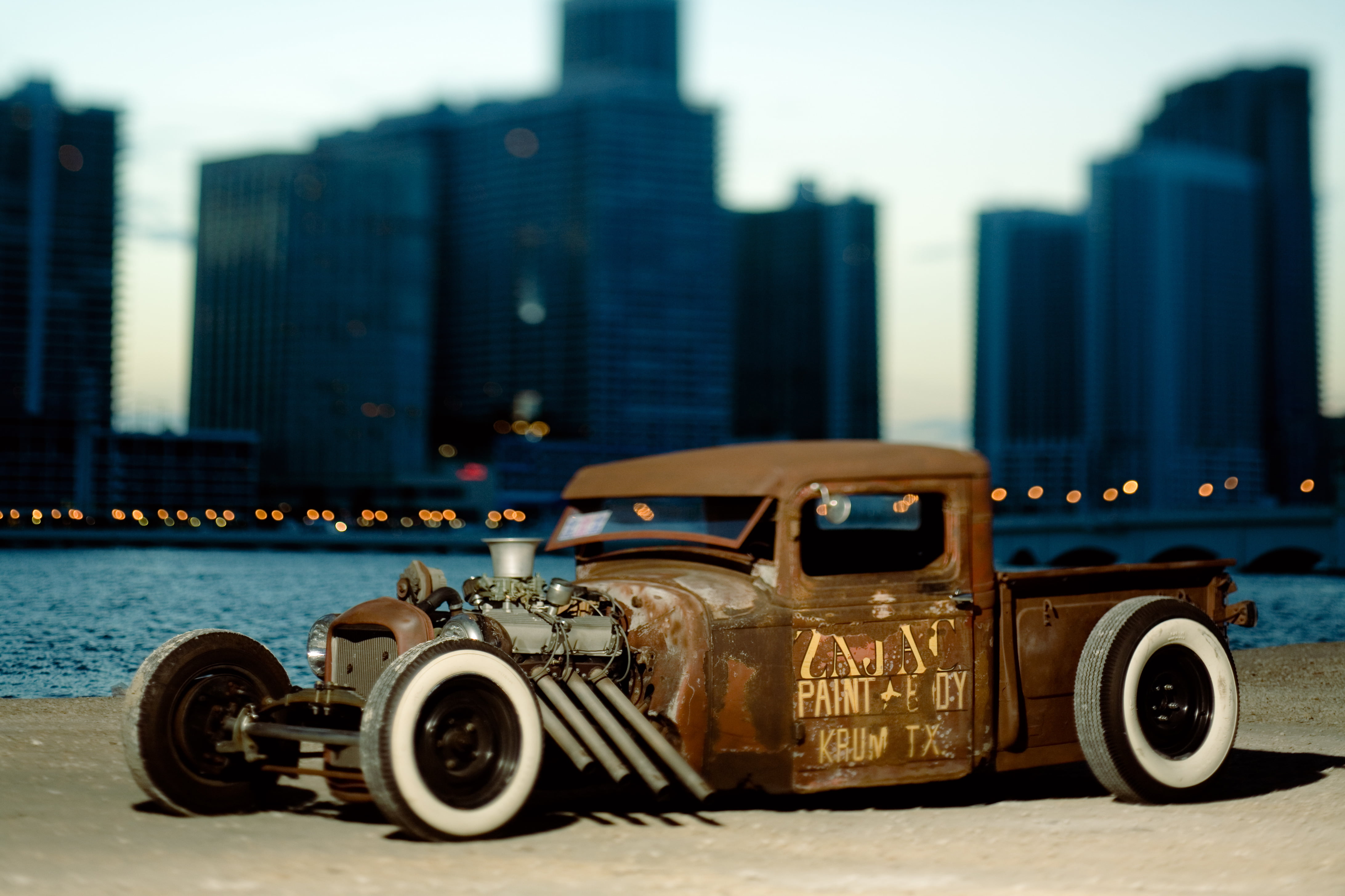 pickup, cityscape, financial district, Car, outdoors, transportation, mode of transportation, collectors Car, wheel, nature, skyscraper, land Vehicle, travel, HD Wallpaper