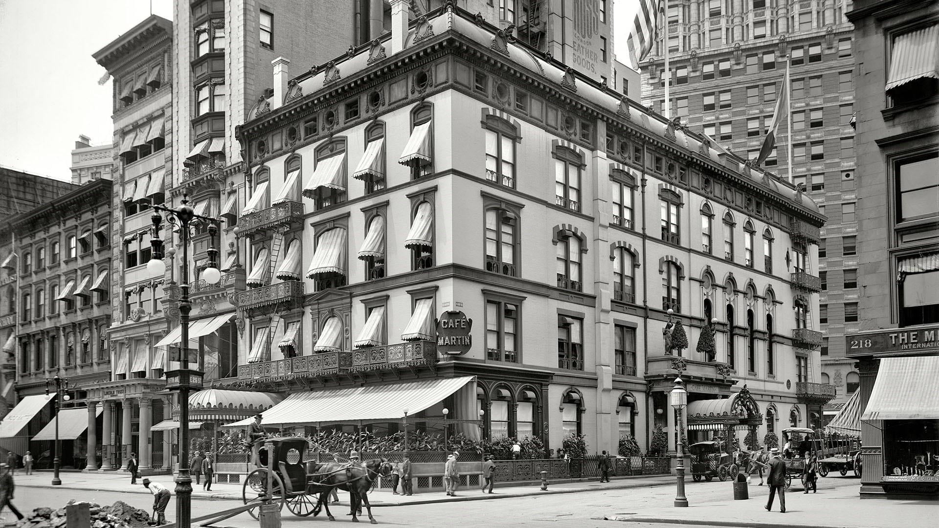 architecture, street, city, building, incidental people, downtown, 1908, outdoors, group of people, black and white, lifestyles, road, building exterior, HD Wallpaper