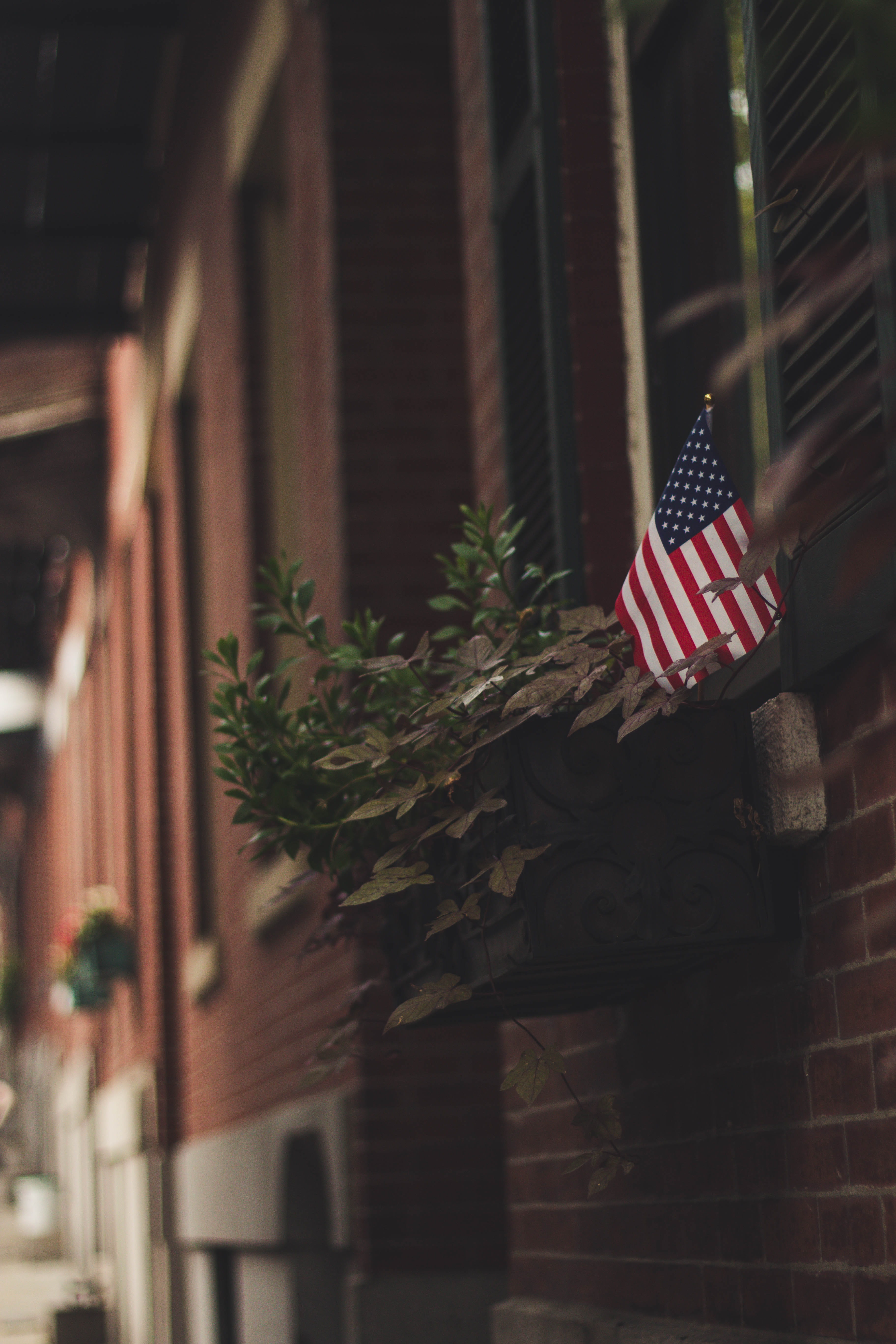 getoutside, modern, architecture, creativeculture, 5K, american, city, fourth of July, outdoors, green, star Shape, focus, national Flag, uSA, manhattan - New York City, Phone HD Wallpaper