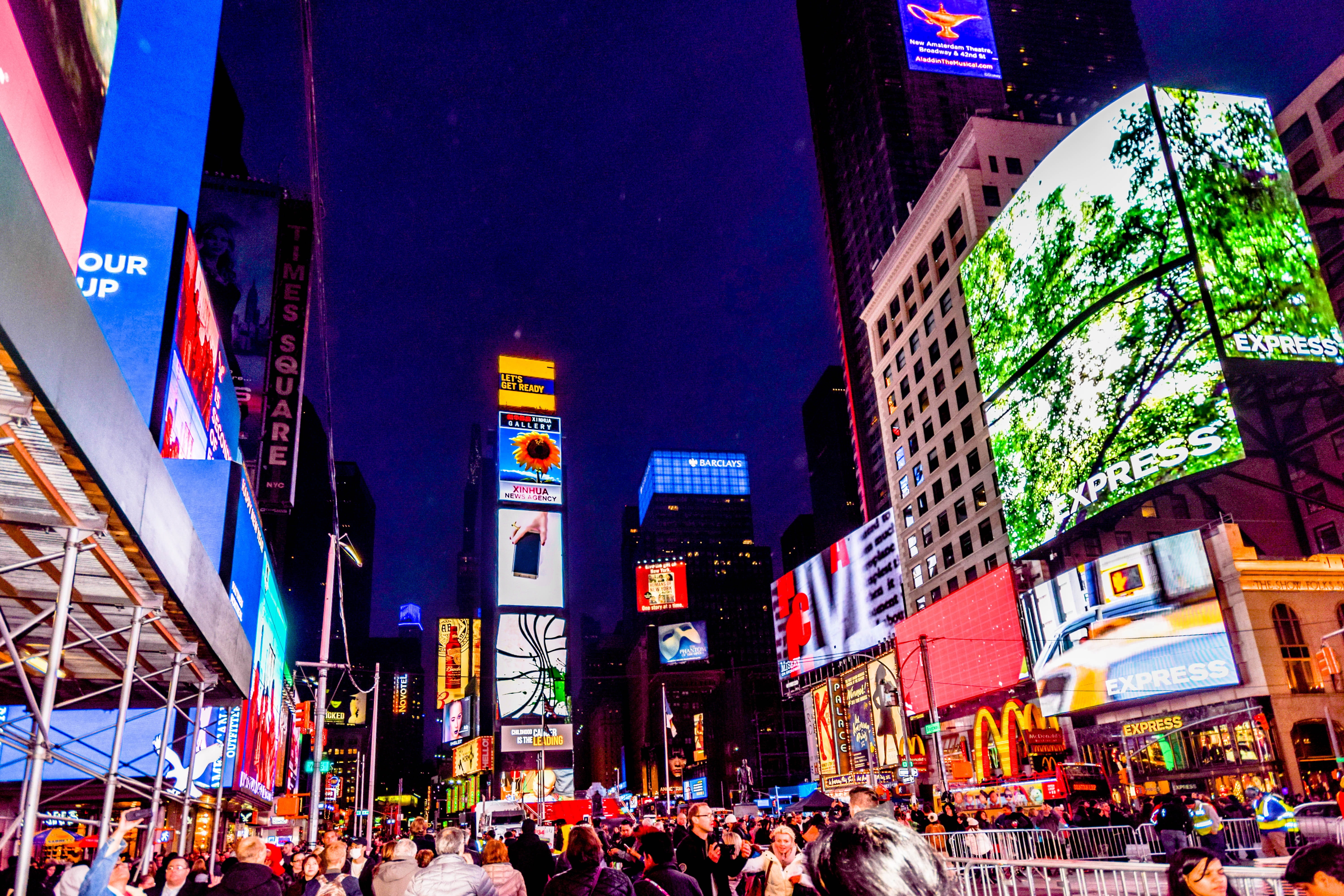 built structure, the streets, night time, streets, commercial sign, city, street, outdoors, manhattan, new york, group of people, neon, illuminated, architecture, HD Wallpaper