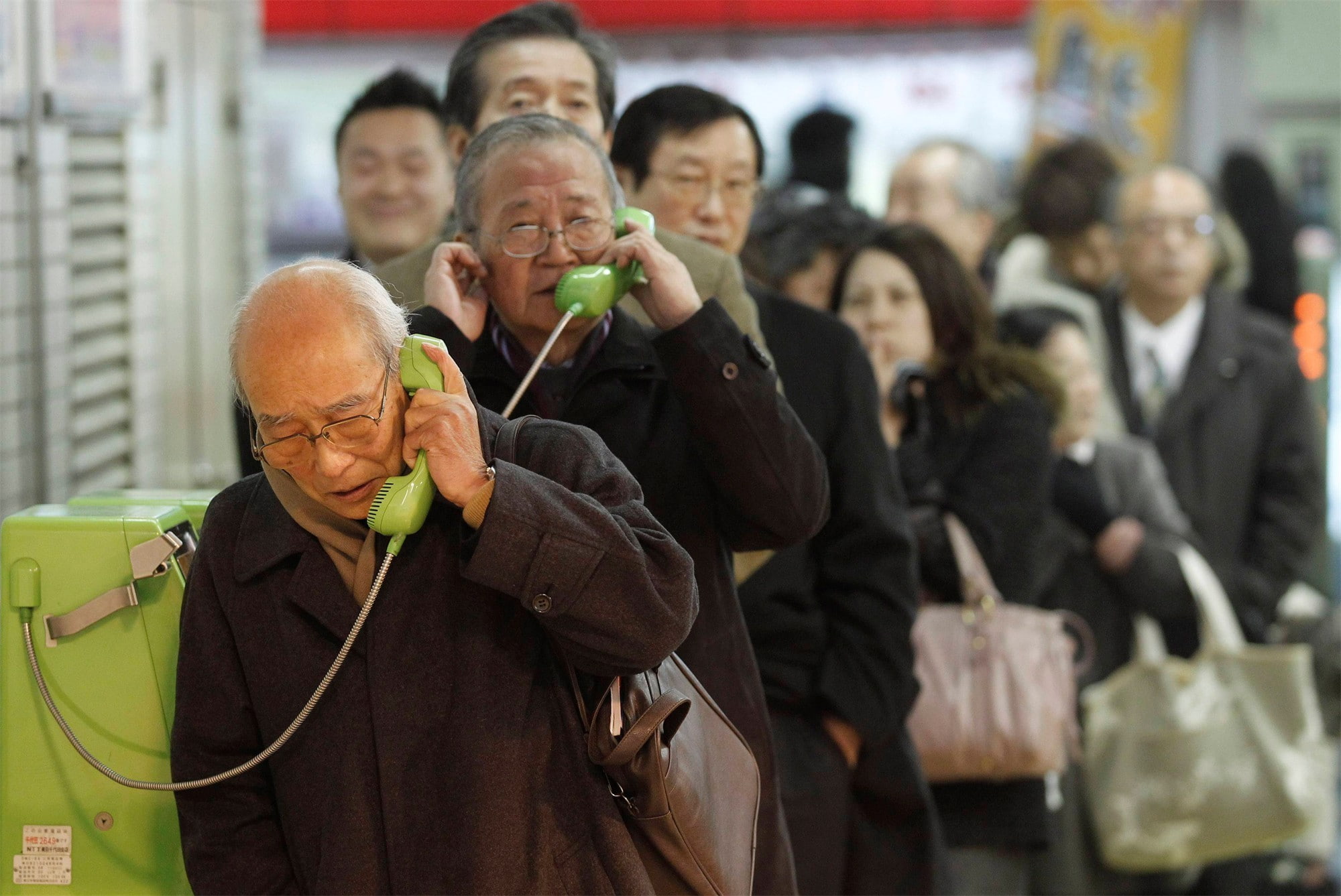 phone, queue, crowds, Japan, 1080P, HD Wallpaper