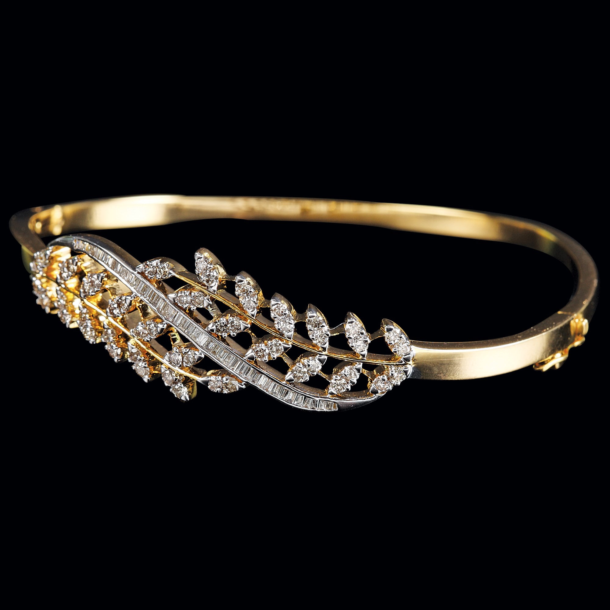 studio shot, luxury, bling bling, metal, gold, no people, shiny, diamond  images pictures, jewelry, diamond - gemstone, precious gem, single object, fashion, Phone HD Wallpaper