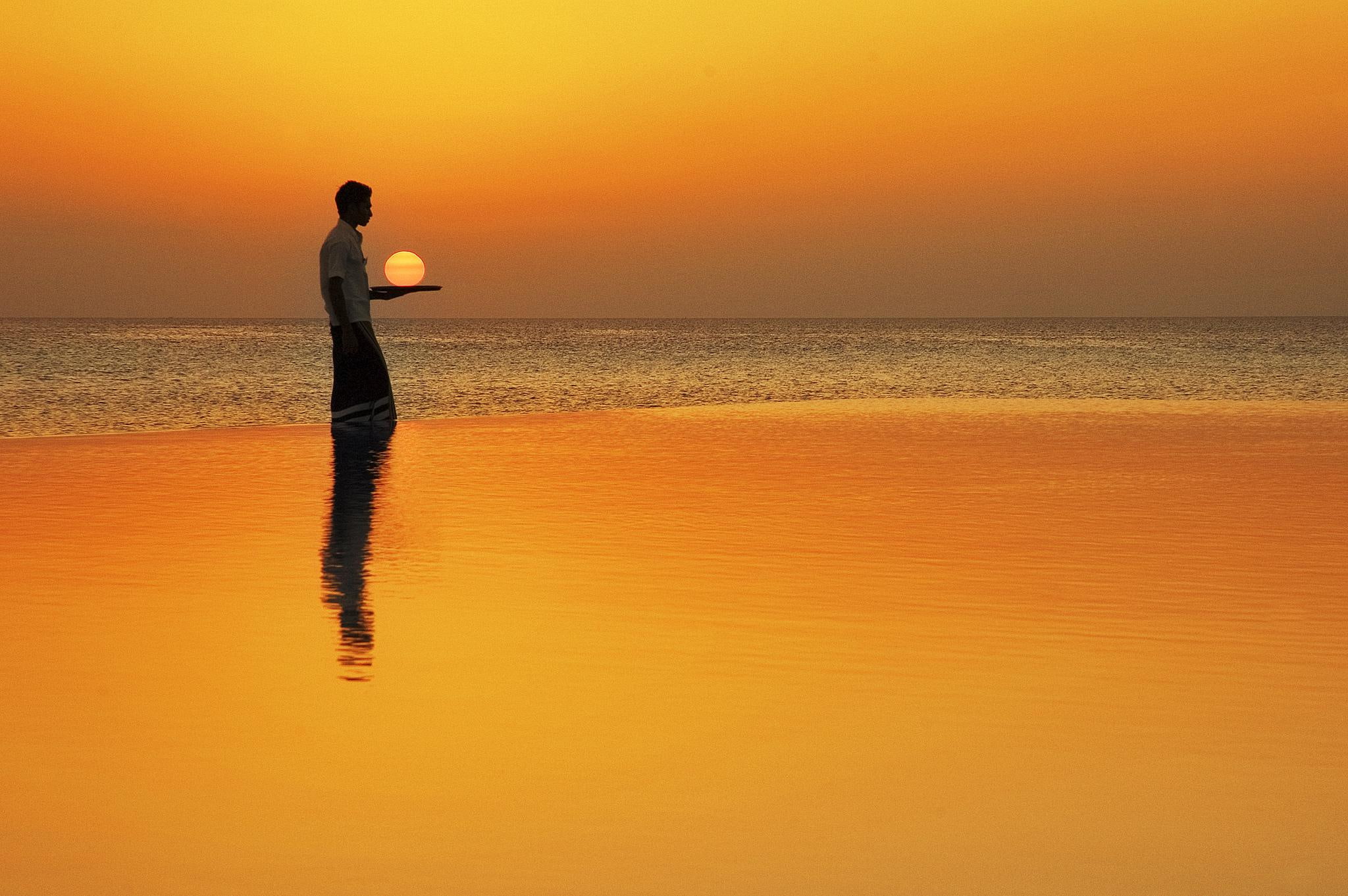 ocean, skies, pool, button, beach, island, sunset, tropical, lagoon, swimming, sand, men, shirt, white, orange, exoti, paradise, carry, 1080P, s, sun, HD Wallpaper