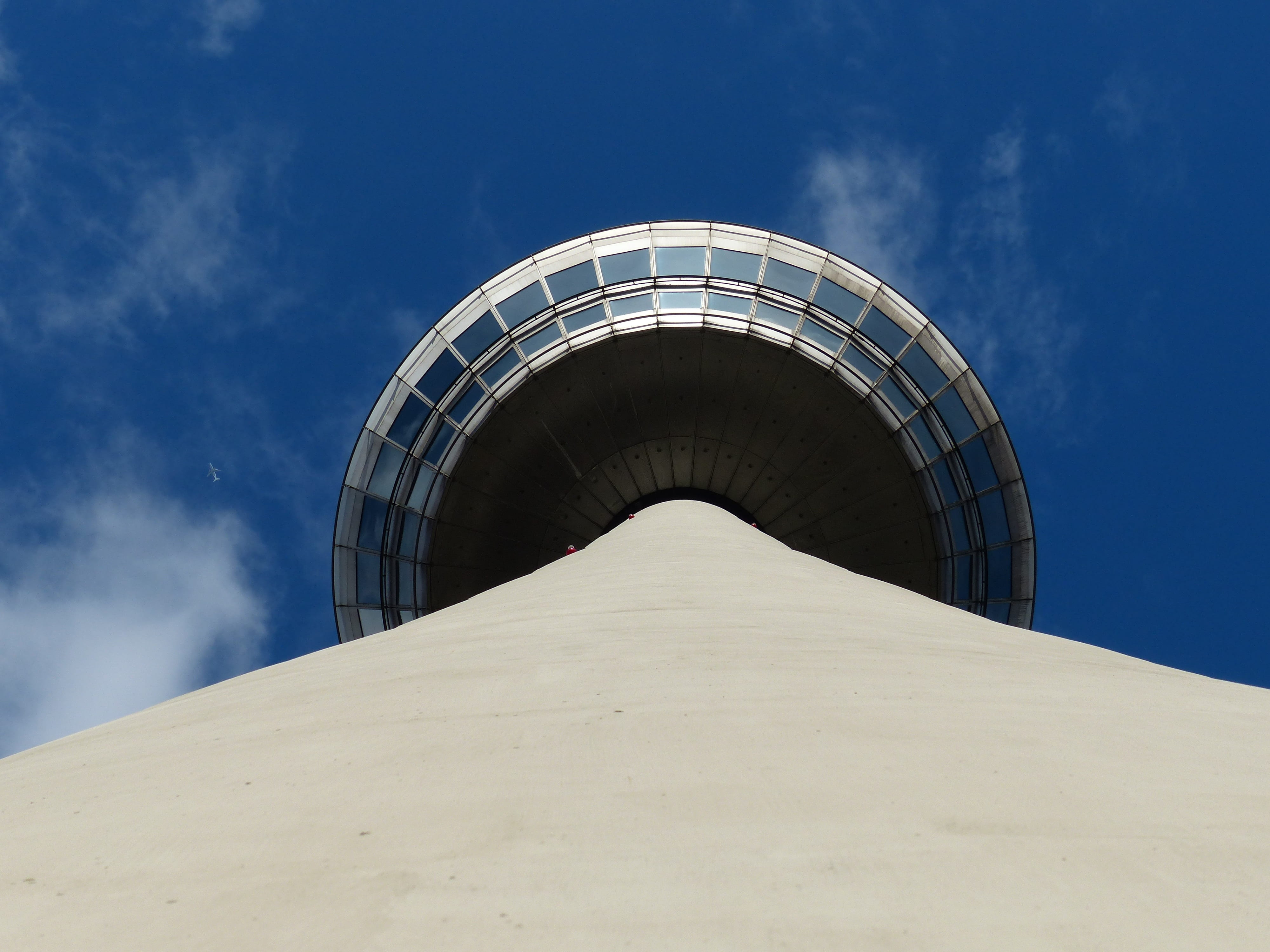 travel, wall - building feature, tower, low angle view, germany, light, direction, 4K, shape, architecture, sky, sunlight, low angle shot, tv tower, directly below, HD Wallpaper