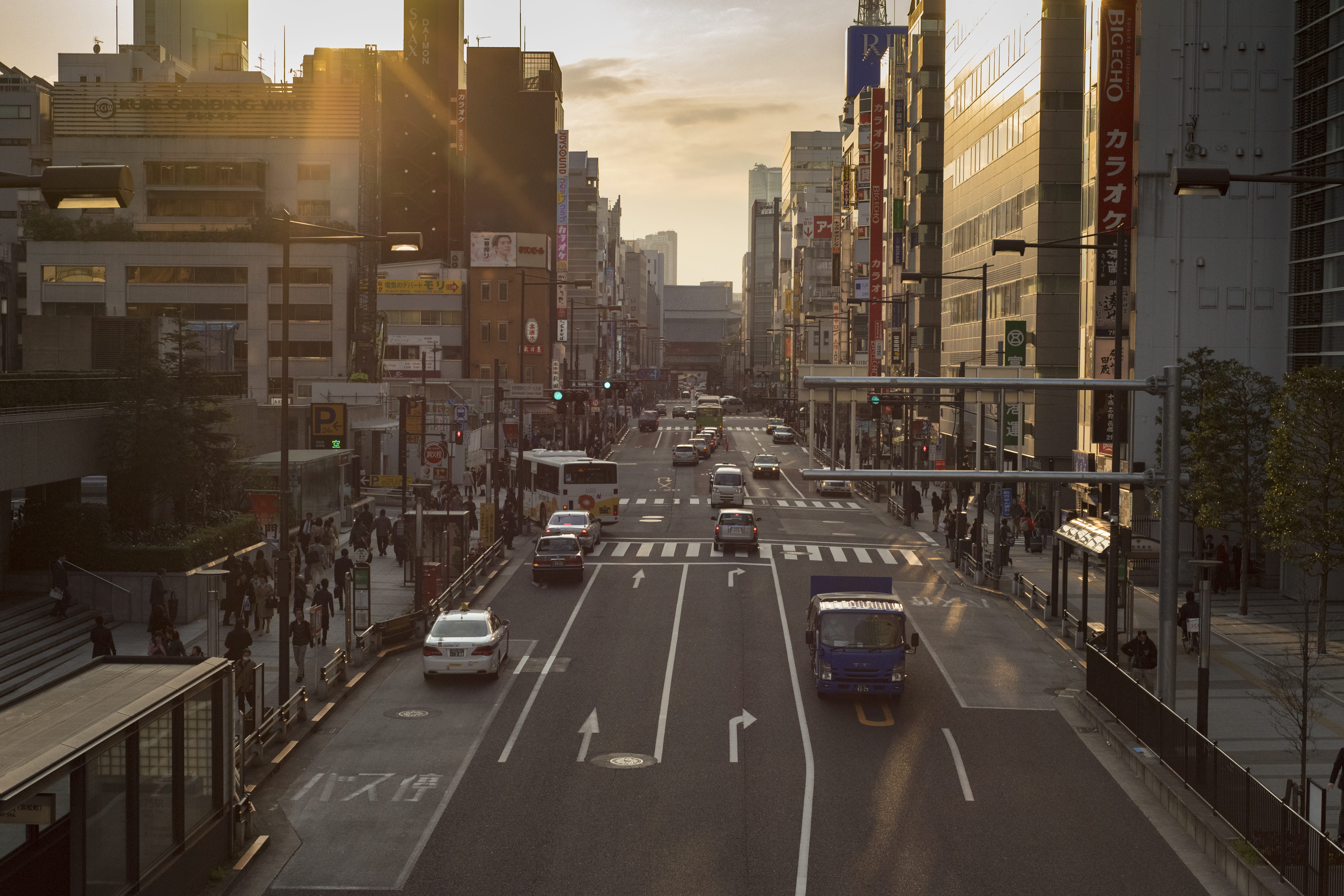 building, 5K, japan, hamamatsucho station, land vehicle, hamamatsucho, sign, road, motor vehicle, sunset, city street, car, transportation, traffic, no people, HD Wallpaper