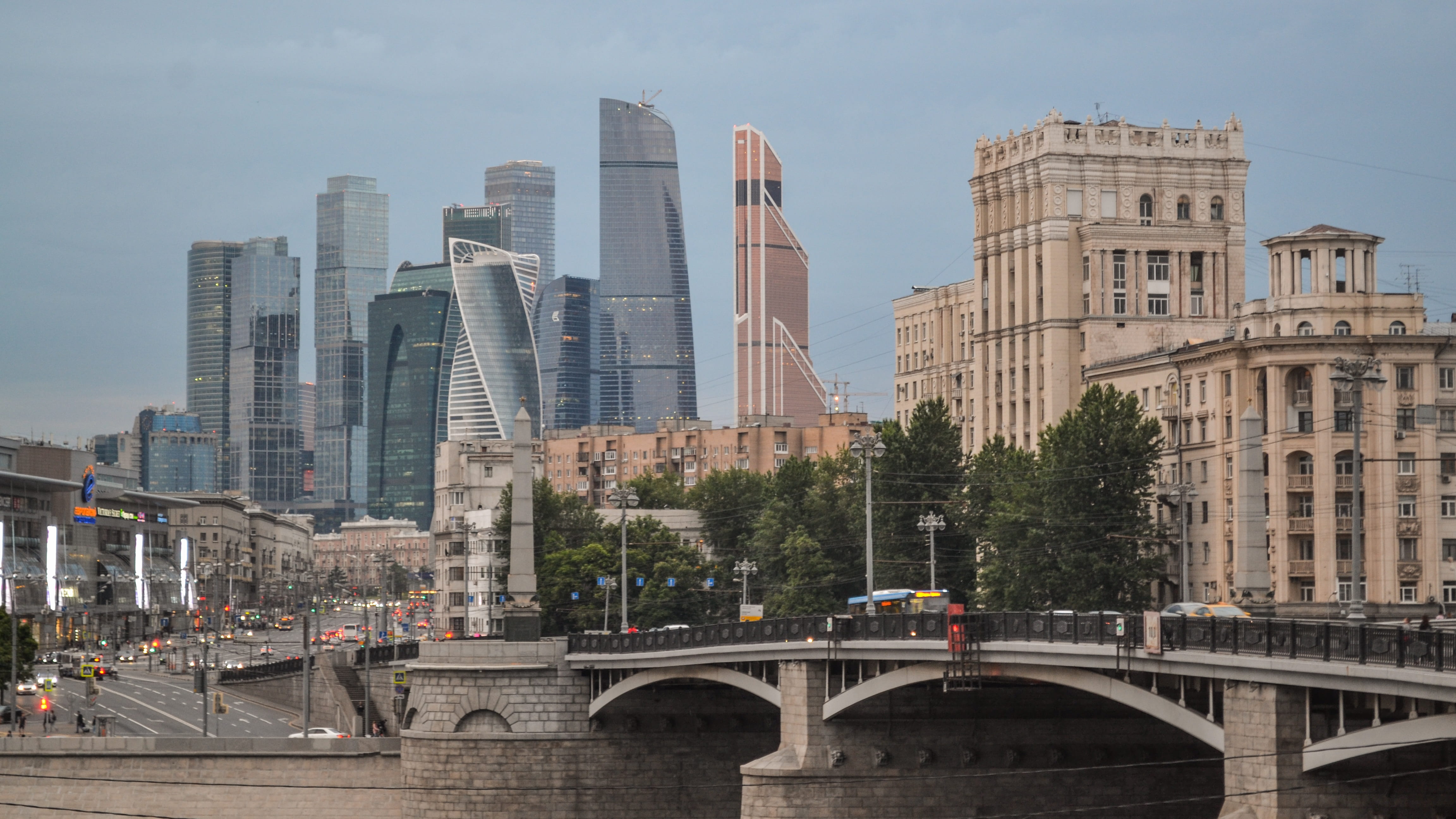 outdoors, architecture, modern, no people, nature, megalopolis, urban skyline, tall - high, river, panoramic, travel, office building exterior, bridge, HD Wallpaper