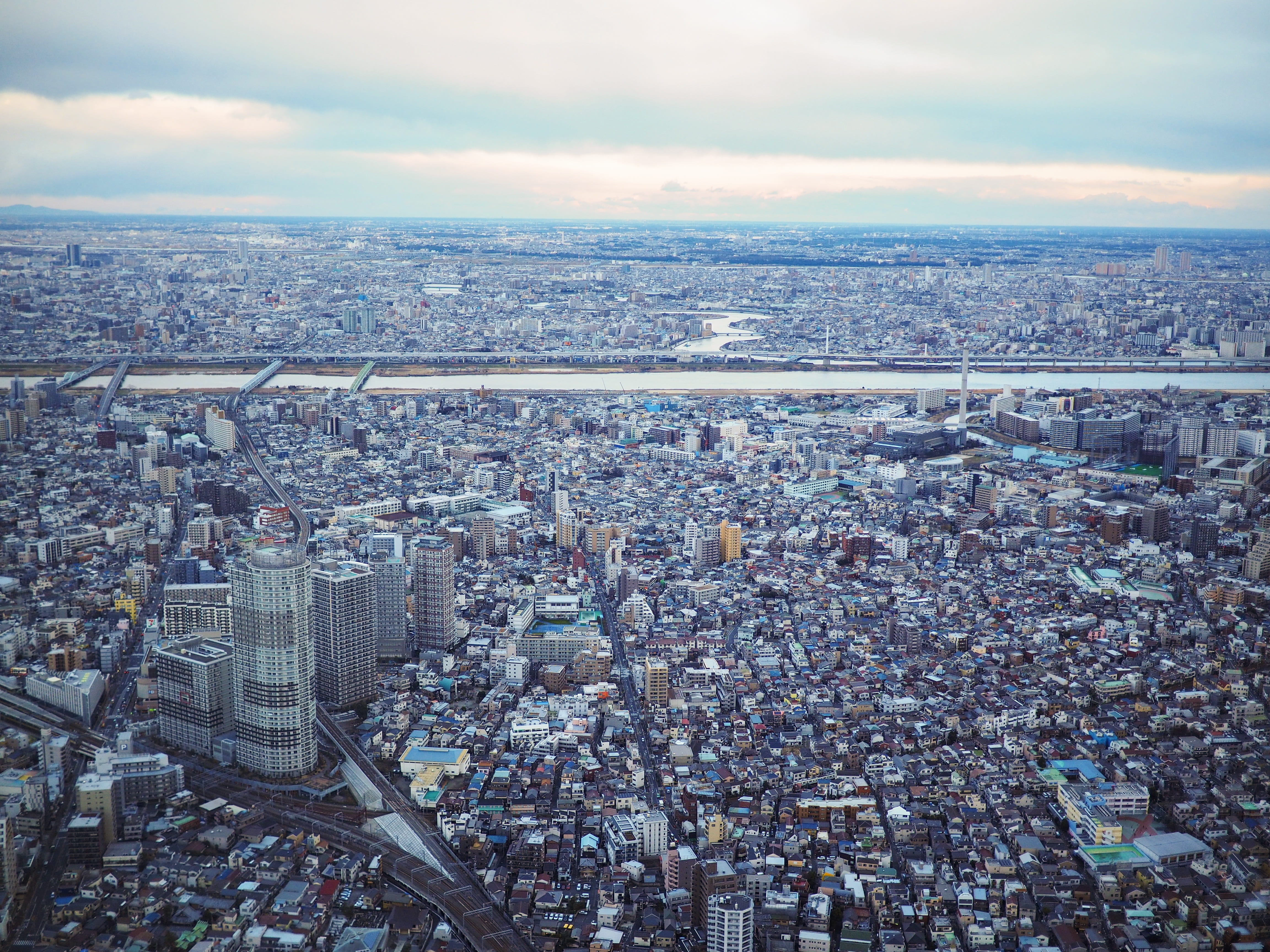 4K, fly, residential district, high, sky, modern, view, crowd, crowded, financial district, cloud - sky, aerial view, architecture, building, urban sprawl, HD Wallpaper