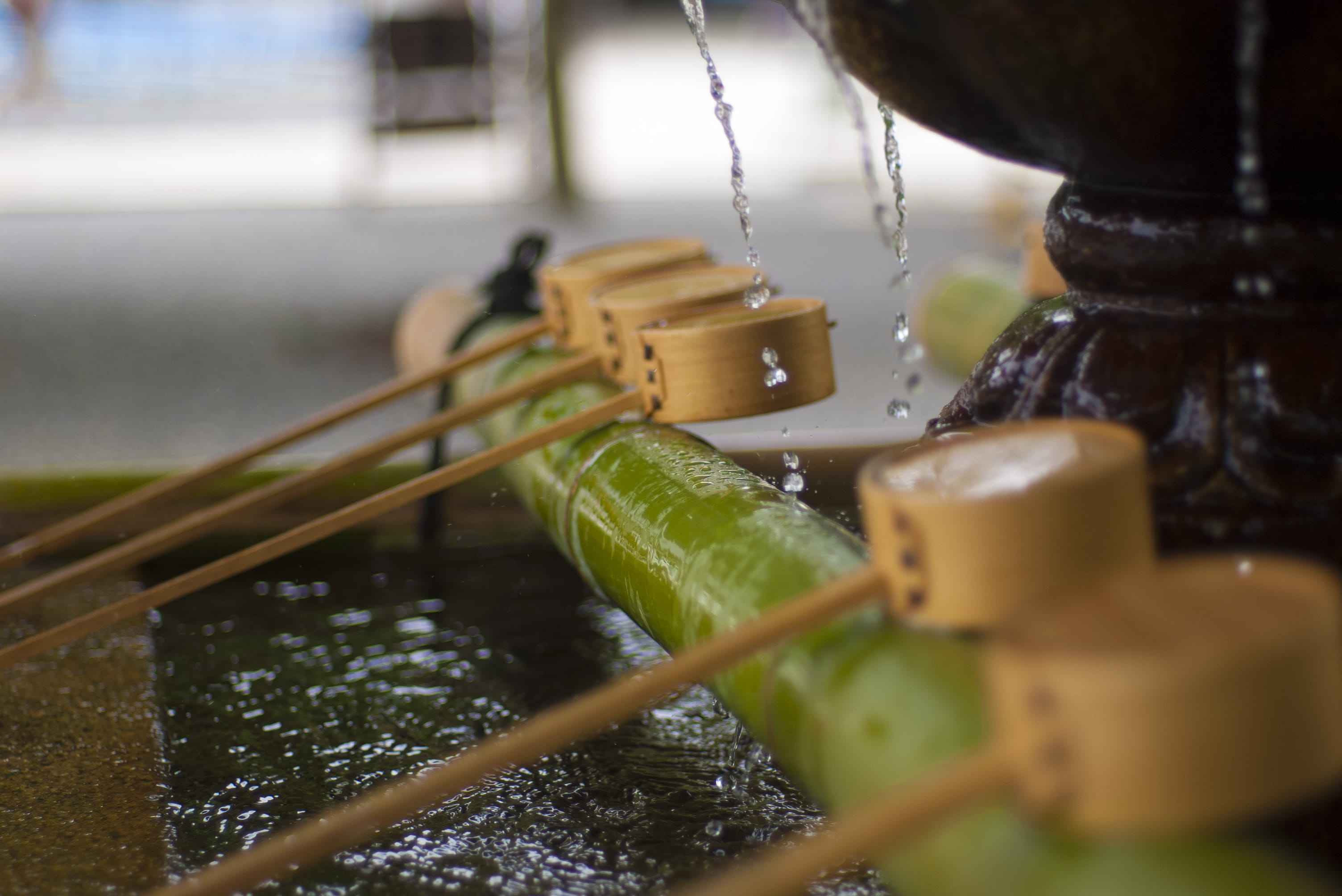 motion, tokyo, drinking, selective focus, day, outdoors, tokio, household equipment, food and drink, nature, flowing, close-up, architecture, japan, water, HD Wallpaper