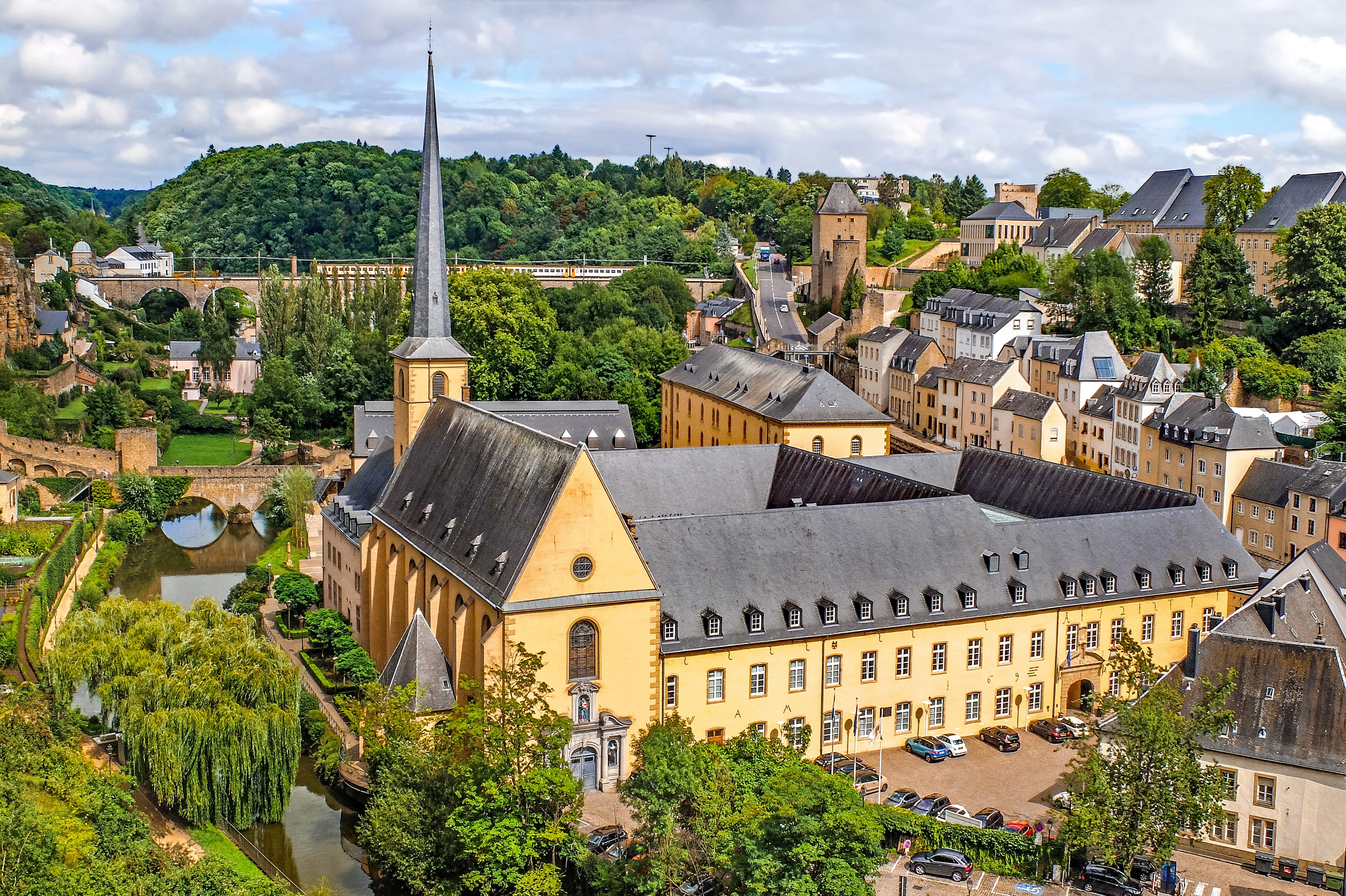 europe, trees, roof, green, town, panorama, middle, ville basse, architecture, luxembourg, brown, outdoors, tree, plant, building, gray, landscape, abbey, HD Wallpaper