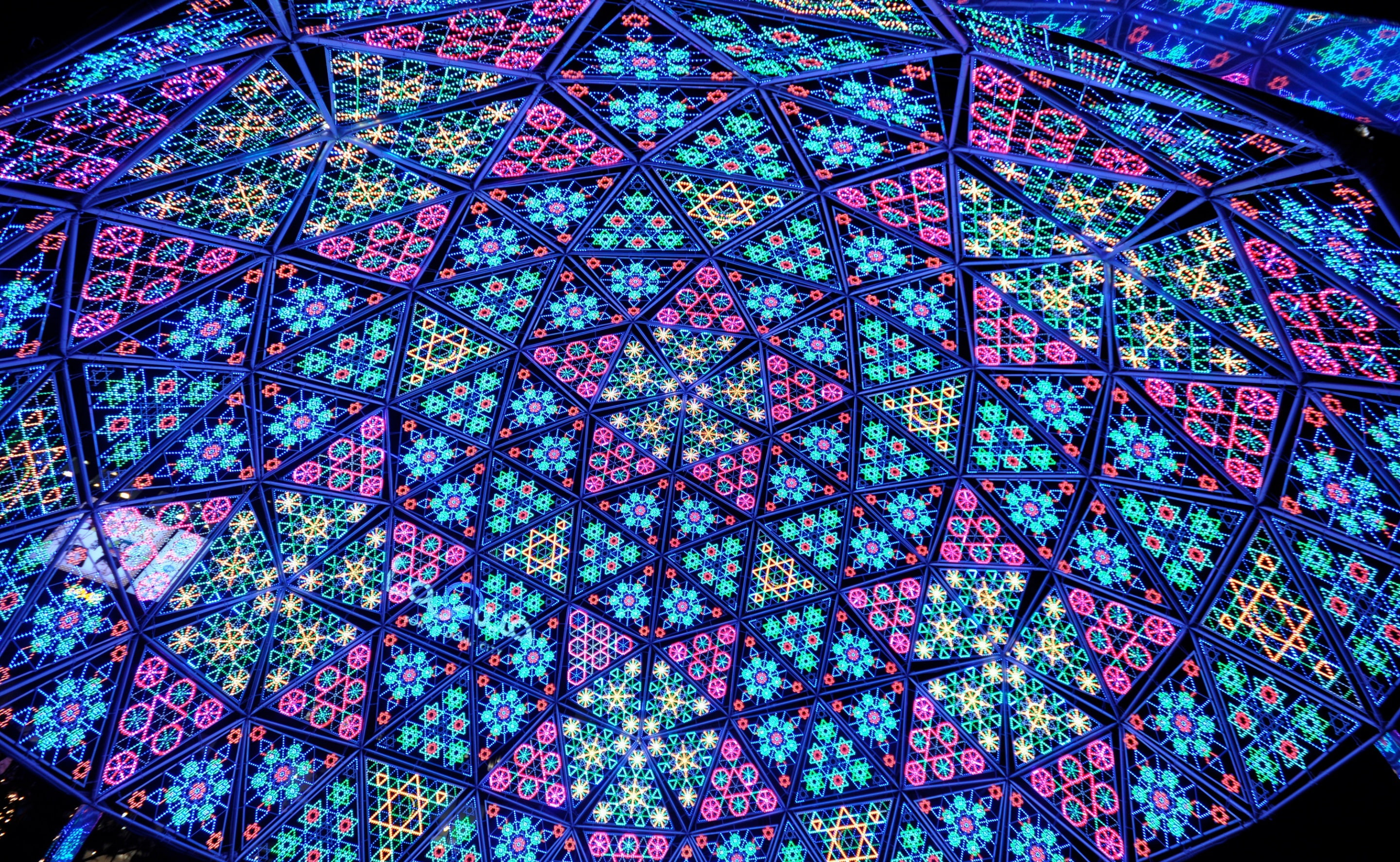 glass, full frame, lights, pattern, Japan, nikon, architecture and art, tokyoprefecture, laqua, directly below, low angle view, indoors, design, Light, HD Wallpaper