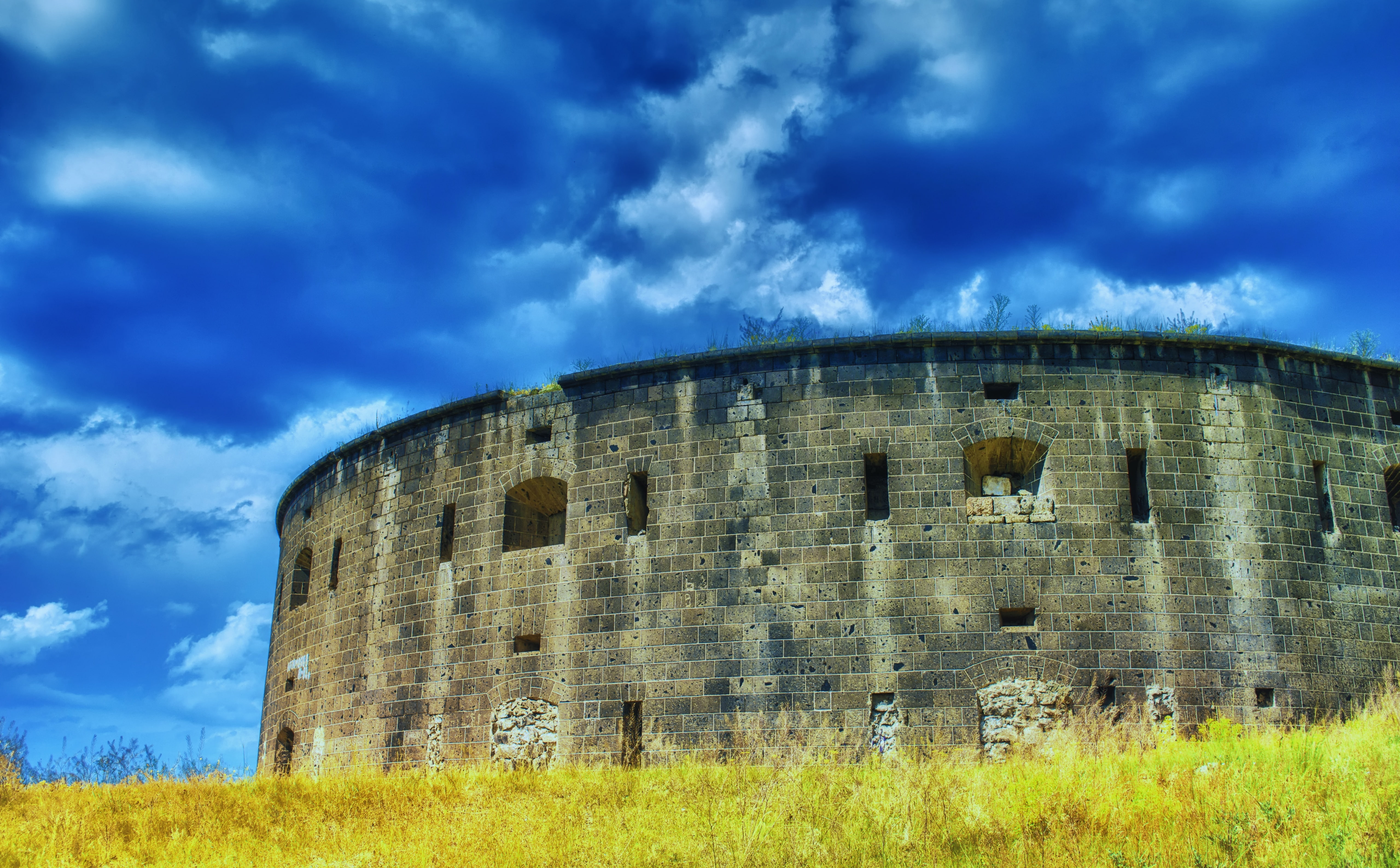 low angle view, ruined, nature, blue, brick, cloud - sky, deterioration, damaged, armenia, history, Architecture, grass, building exterior, abandoned, day, HD Wallpaper