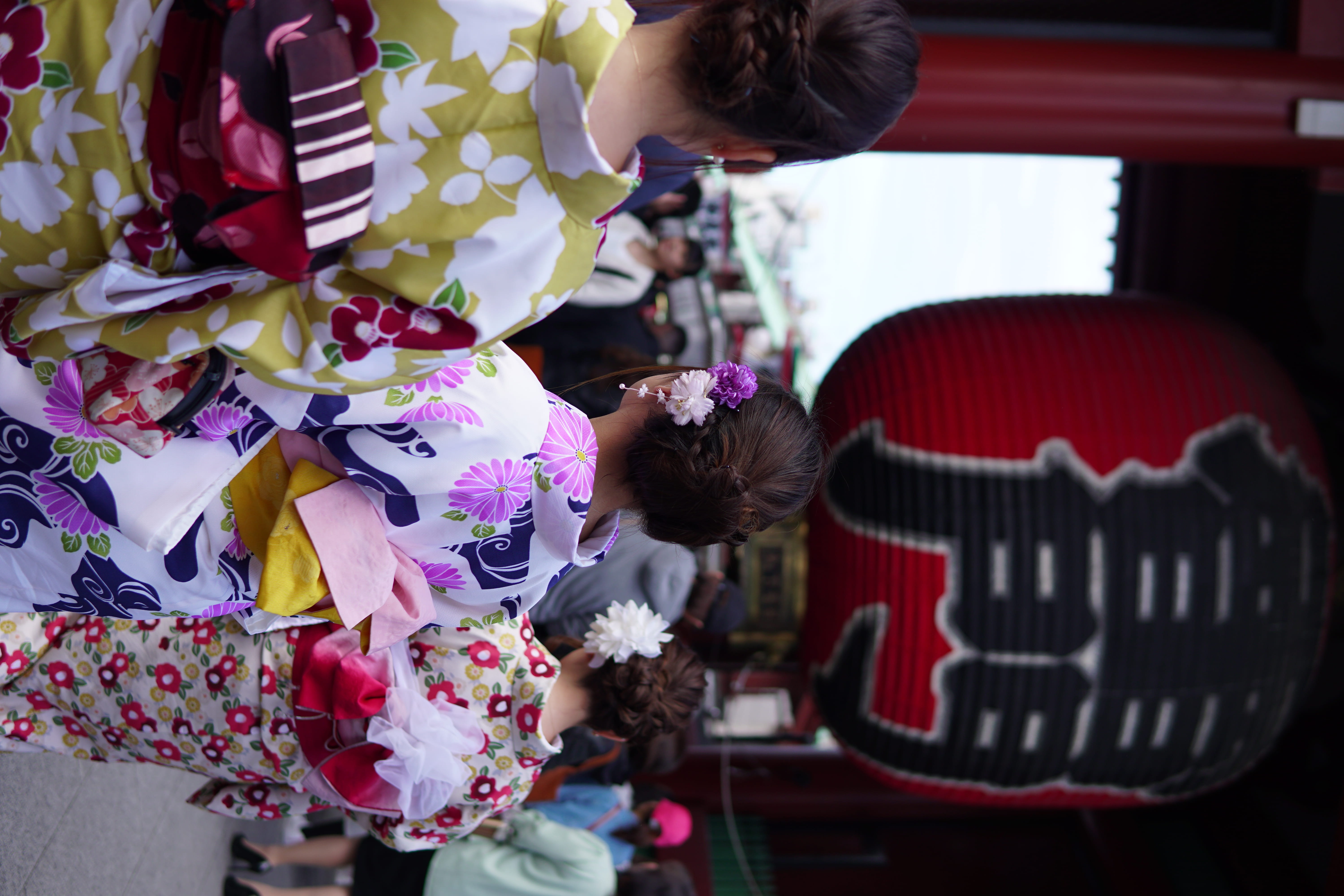 lifestyles, home interior, focus on foreground, robe, floral pattern, child, standing, day, crowd, text, hairstyle, females, hair, casual clothing, innocence, HD Wallpaper