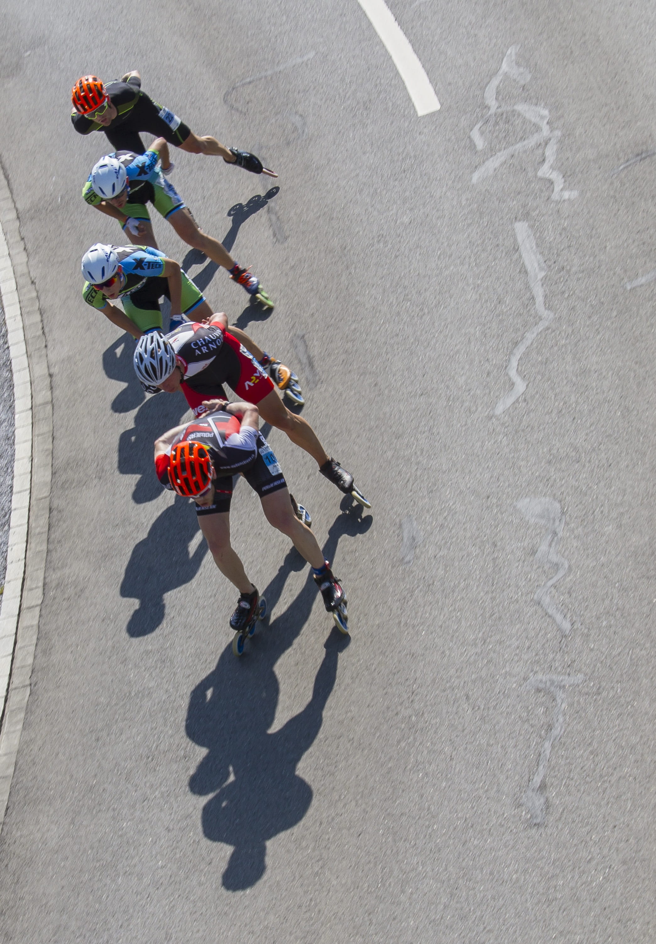 shadow, sport, recreational sports, city, leisure activity, motion, road, men, inline race, street, people, inliner, day, group of people, inline skating, Phone HD Wallpaper