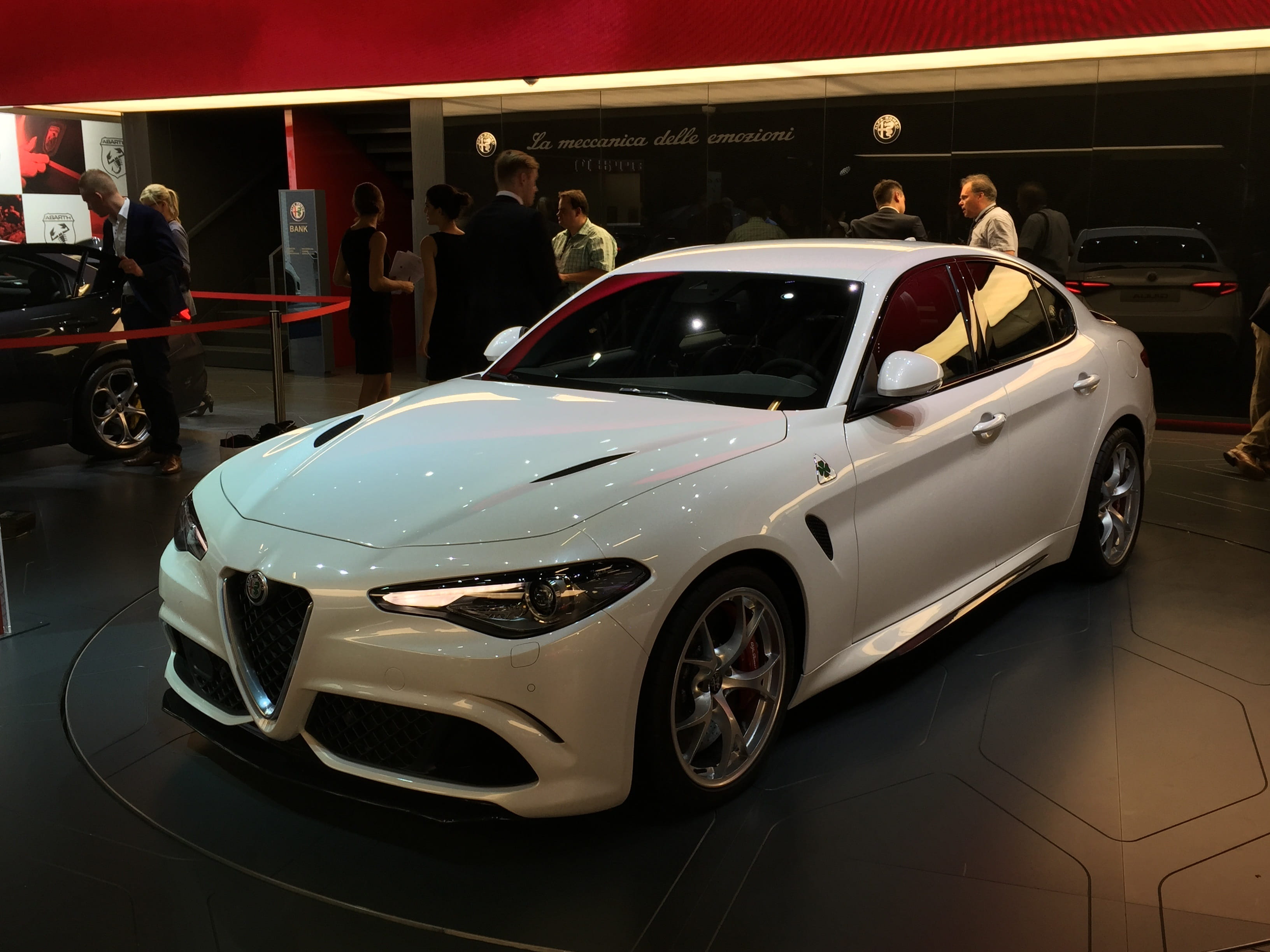 iaa, dolce vita, 2K, lifestyles, auto, sports car, motor vehicle, premium, showroom, city, luxury, transportation, incidental people, 510 ps, retail, group of people, HD Wallpaper