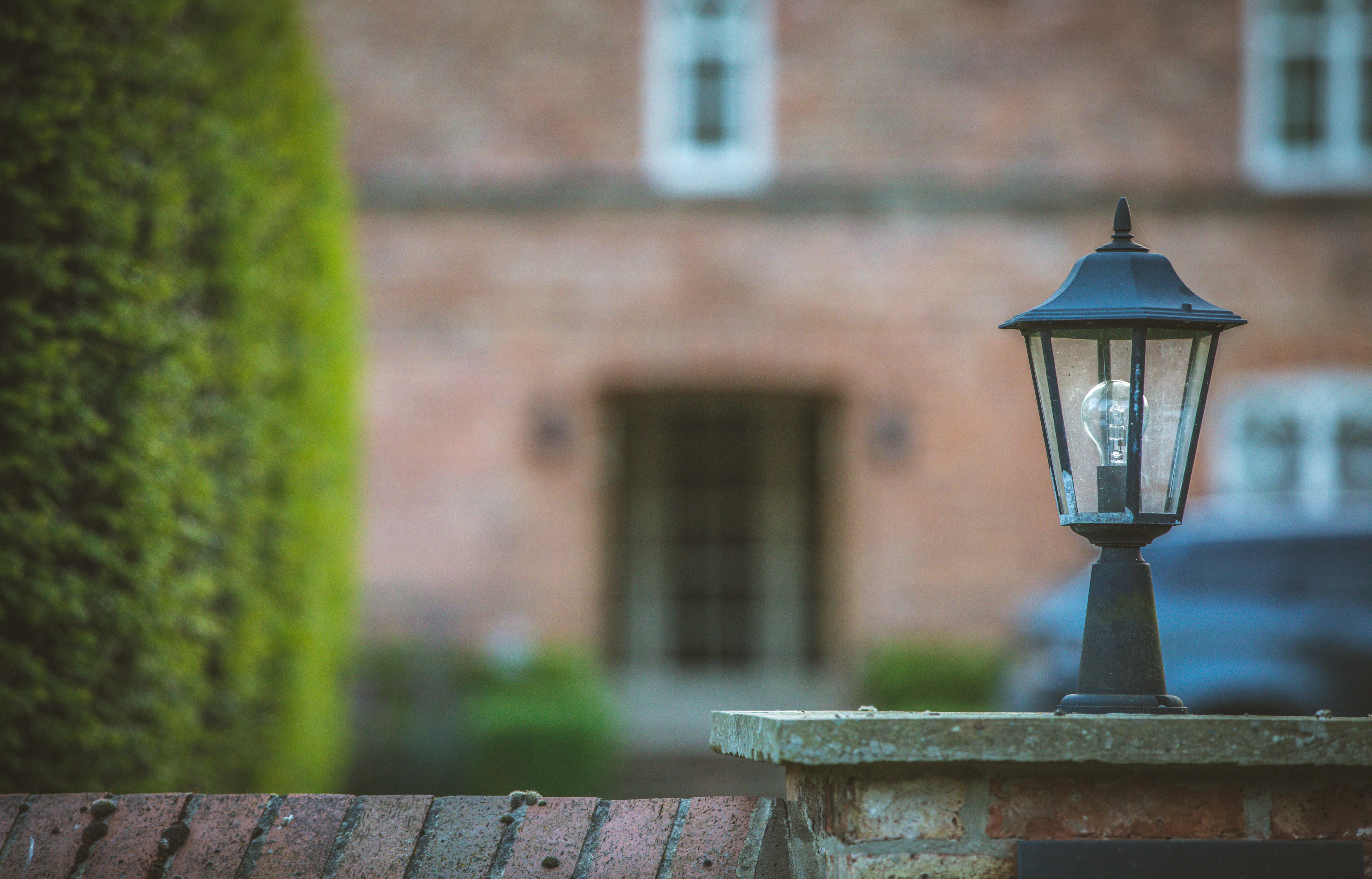 residential, country, focus on foreground, building, no people, built structure, electric lamp, 5K, window, depth, home, decoration, luxury, water, photo, HD Wallpaper