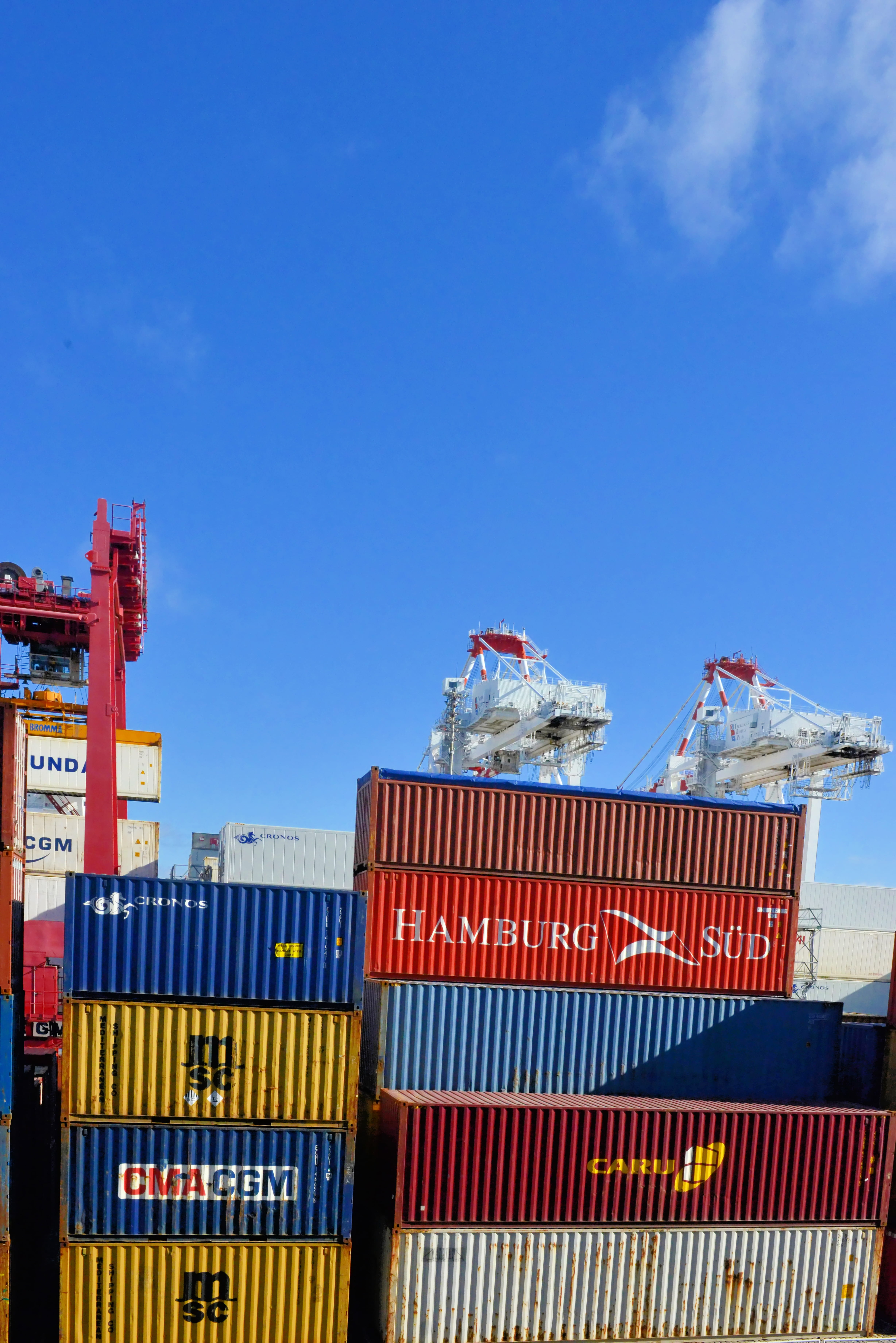 low angle view, 5K, export, shipping, storage, transportation, import, built structure, clear sky, pile, no people, outdoors, container, shipment, pier, Phone HD Wallpaper