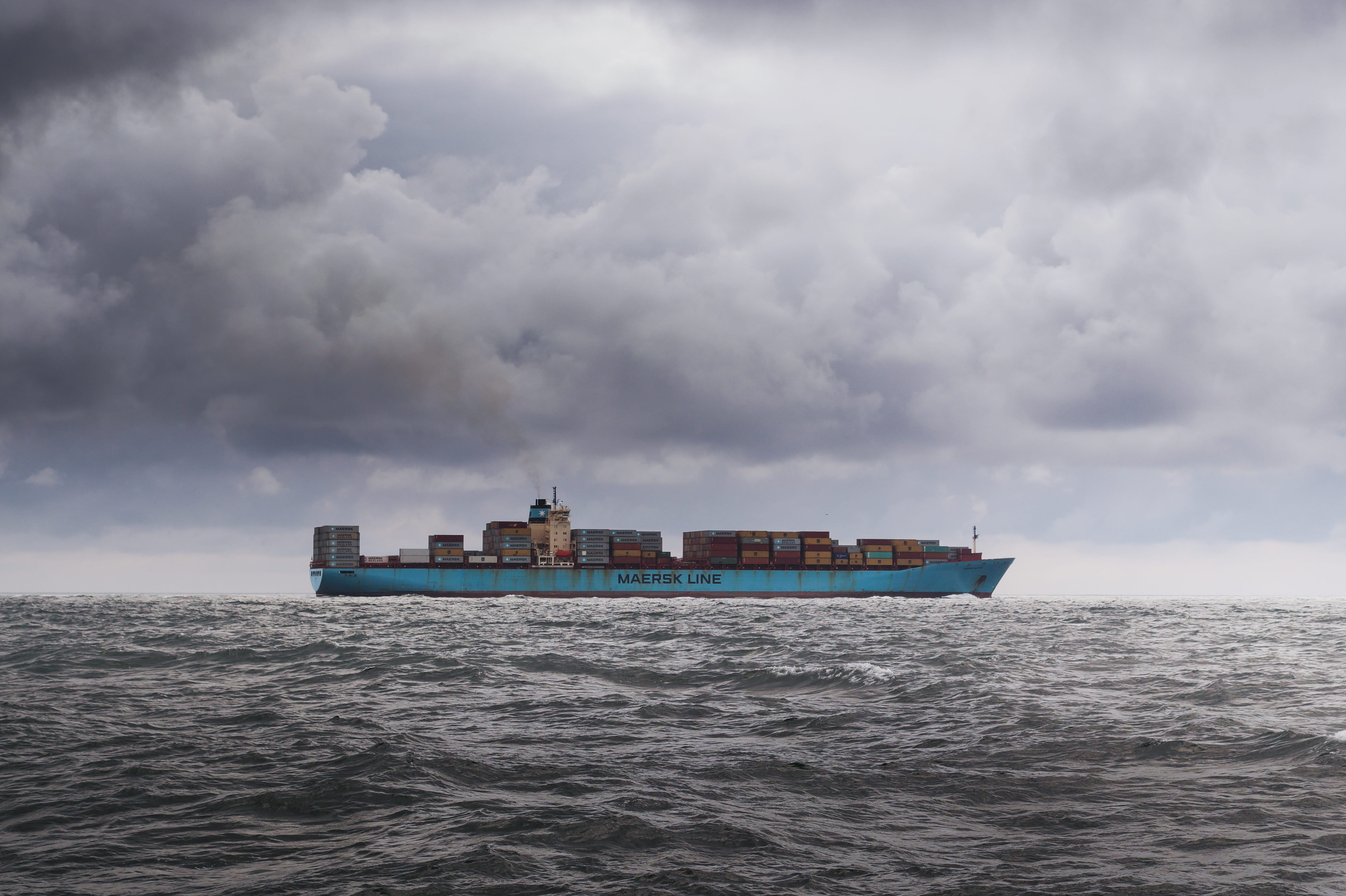 no people, logistics, transport, outdoors, ocean, transportation, blue, mode of transportation, clouds, built structure, containers, water, ship, watercraft, HD Wallpaper