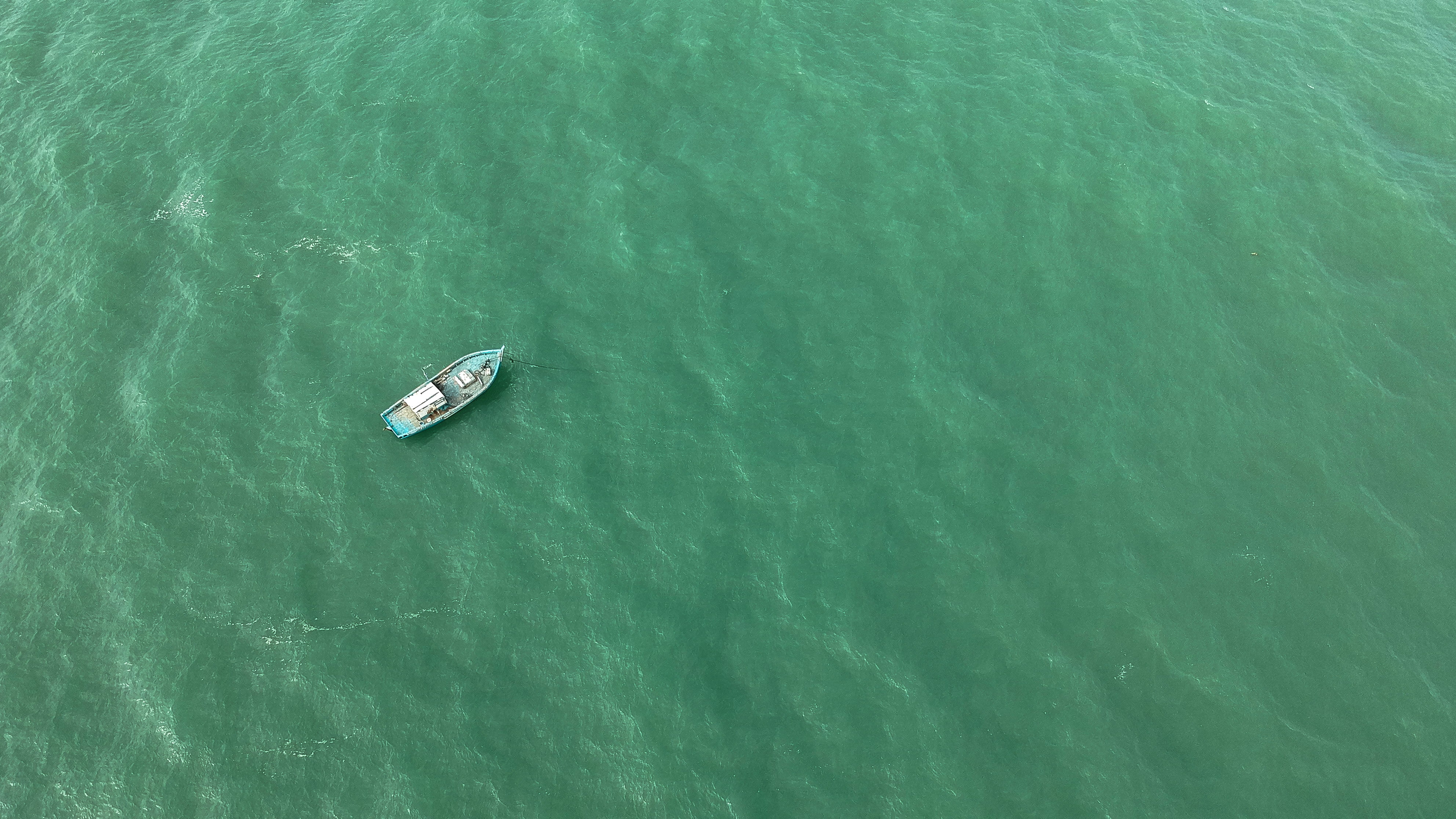 drone cam, recreation, day, turquoise colored, calm, 4K, summer, waterfront, beauty in nature, from above, drone footage, body, nautical vessel, rippled, HD Wallpaper