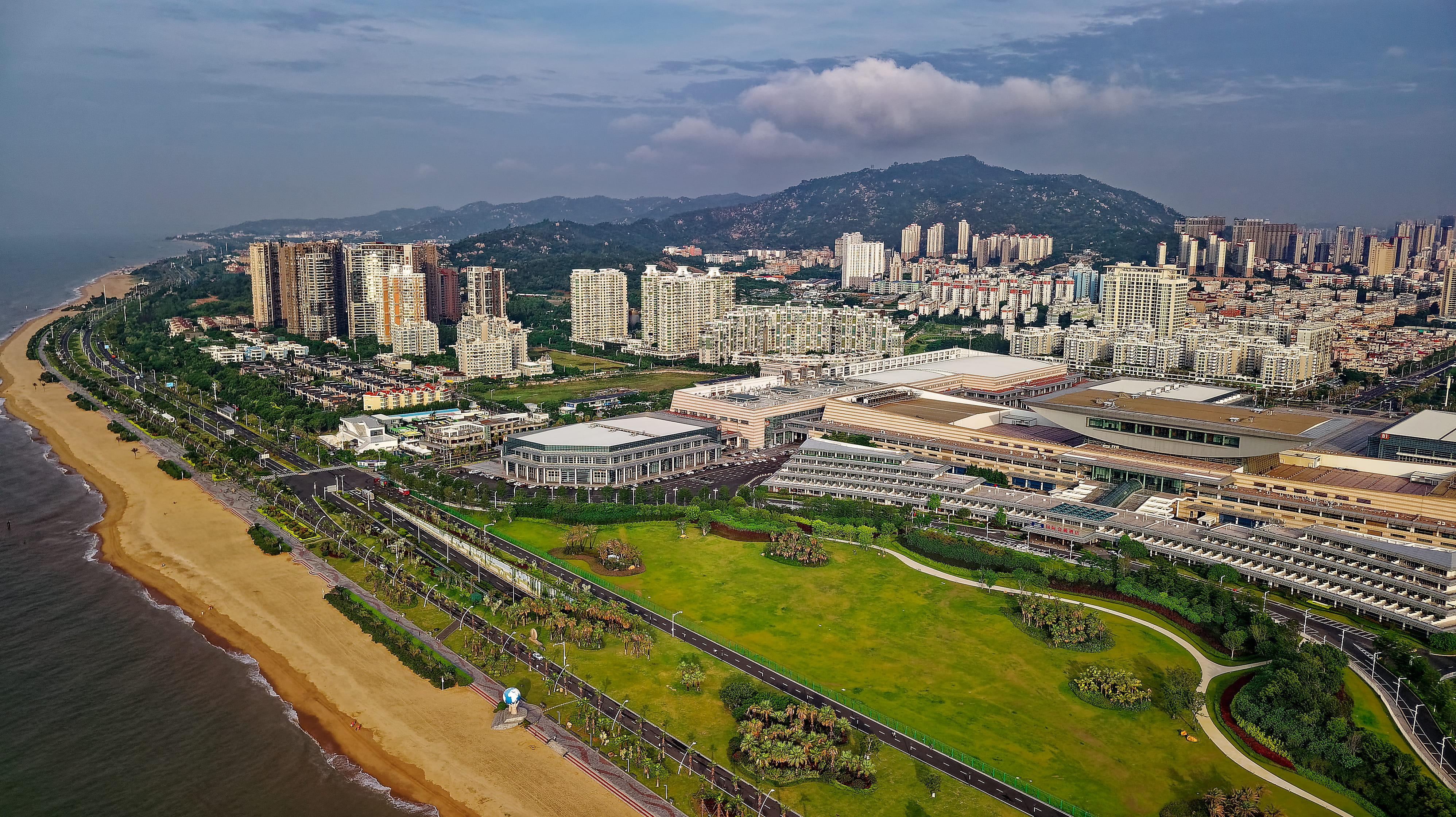 aerial shot, roads, sight, architecture, tourism, high angle view, water, city, drone footage, no people, landmark, island, office building exterior, modern, HD Wallpaper