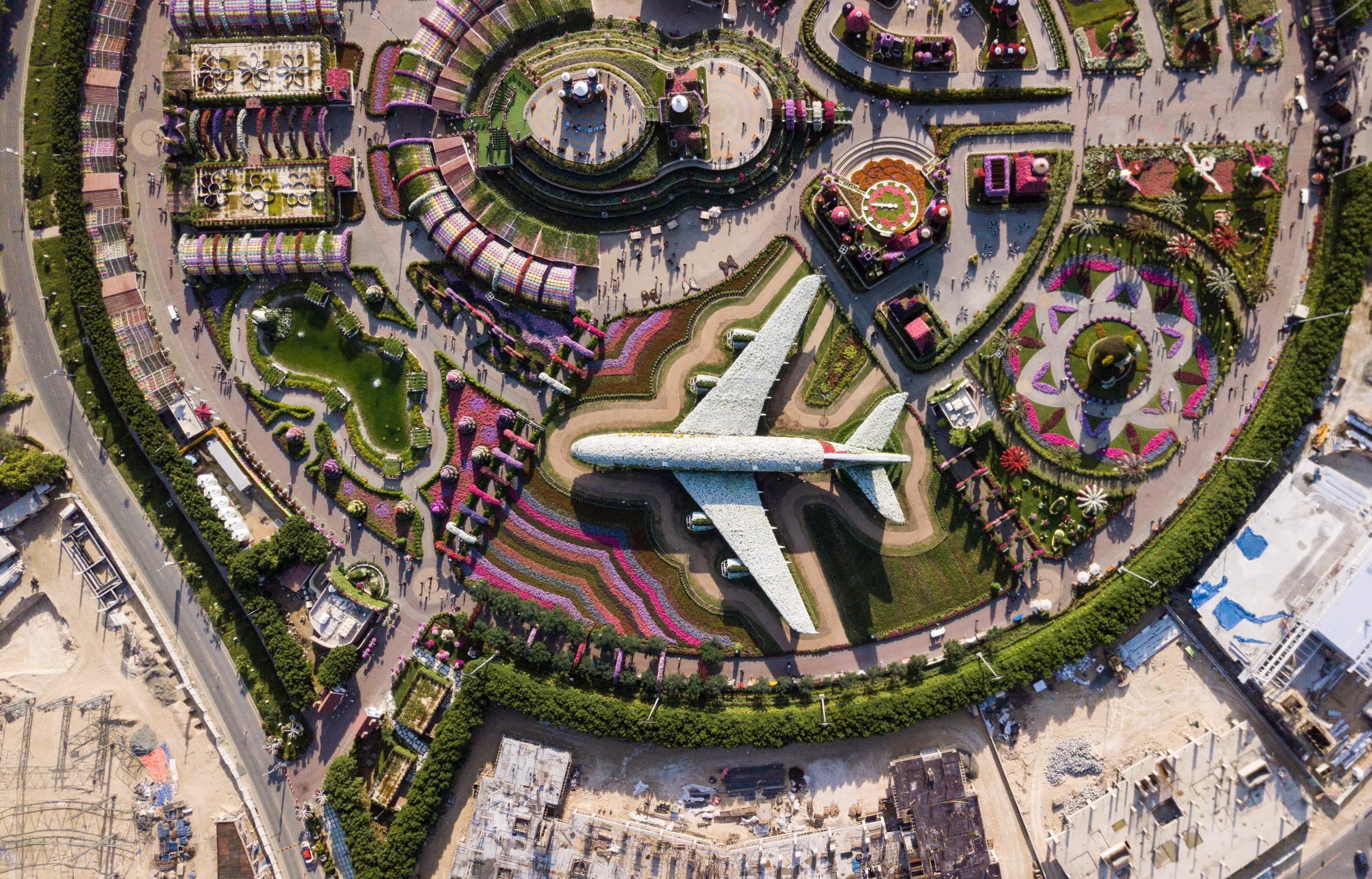 daylight, tourism, drone footage, built structure, landmark, building exterior, scene, park, aerial, garden, no people, travel destinations, road, outdoors, HD Wallpaper